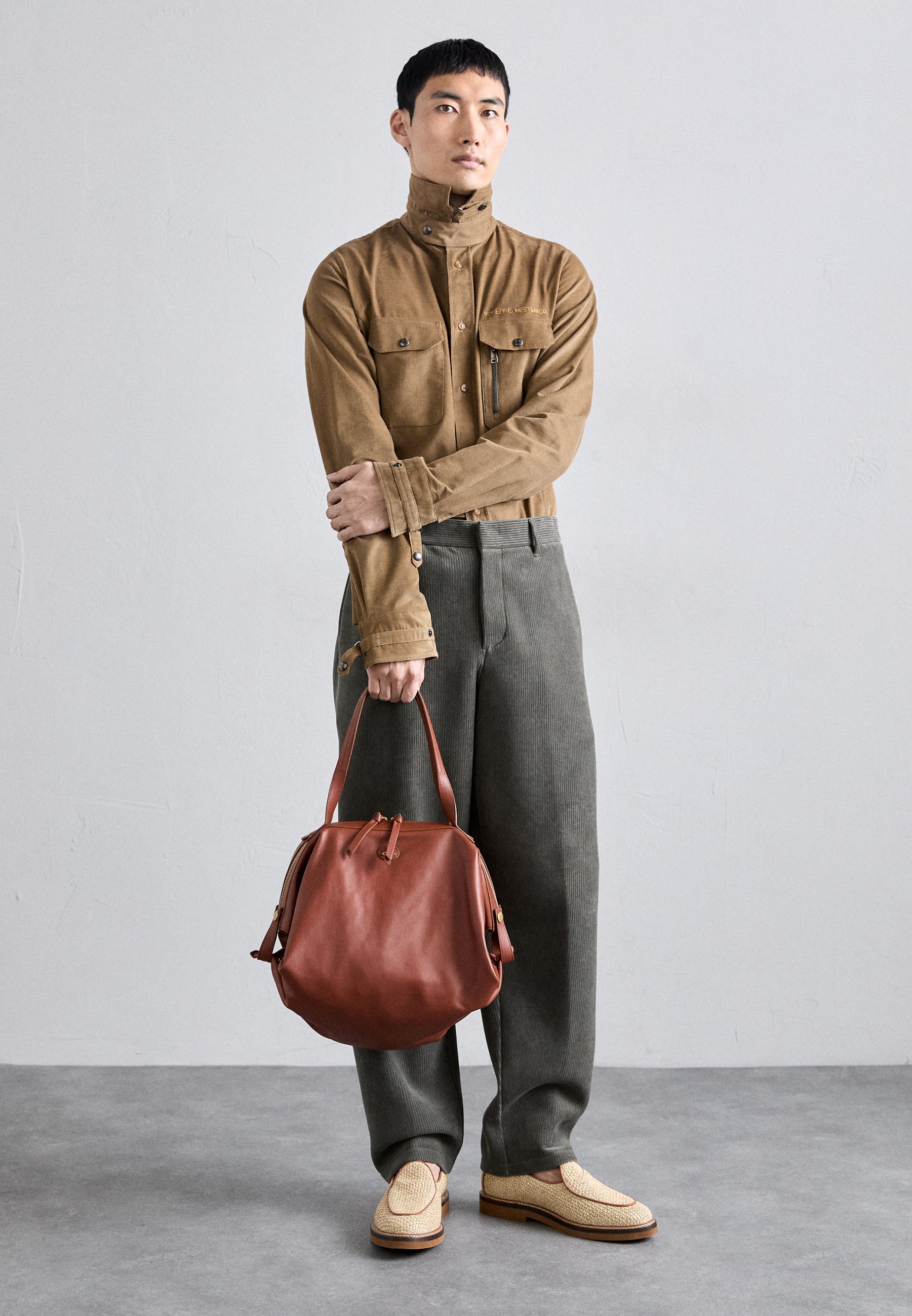 Vivienne Westwood MARA Große Unisex-Tragetasche - Kamel