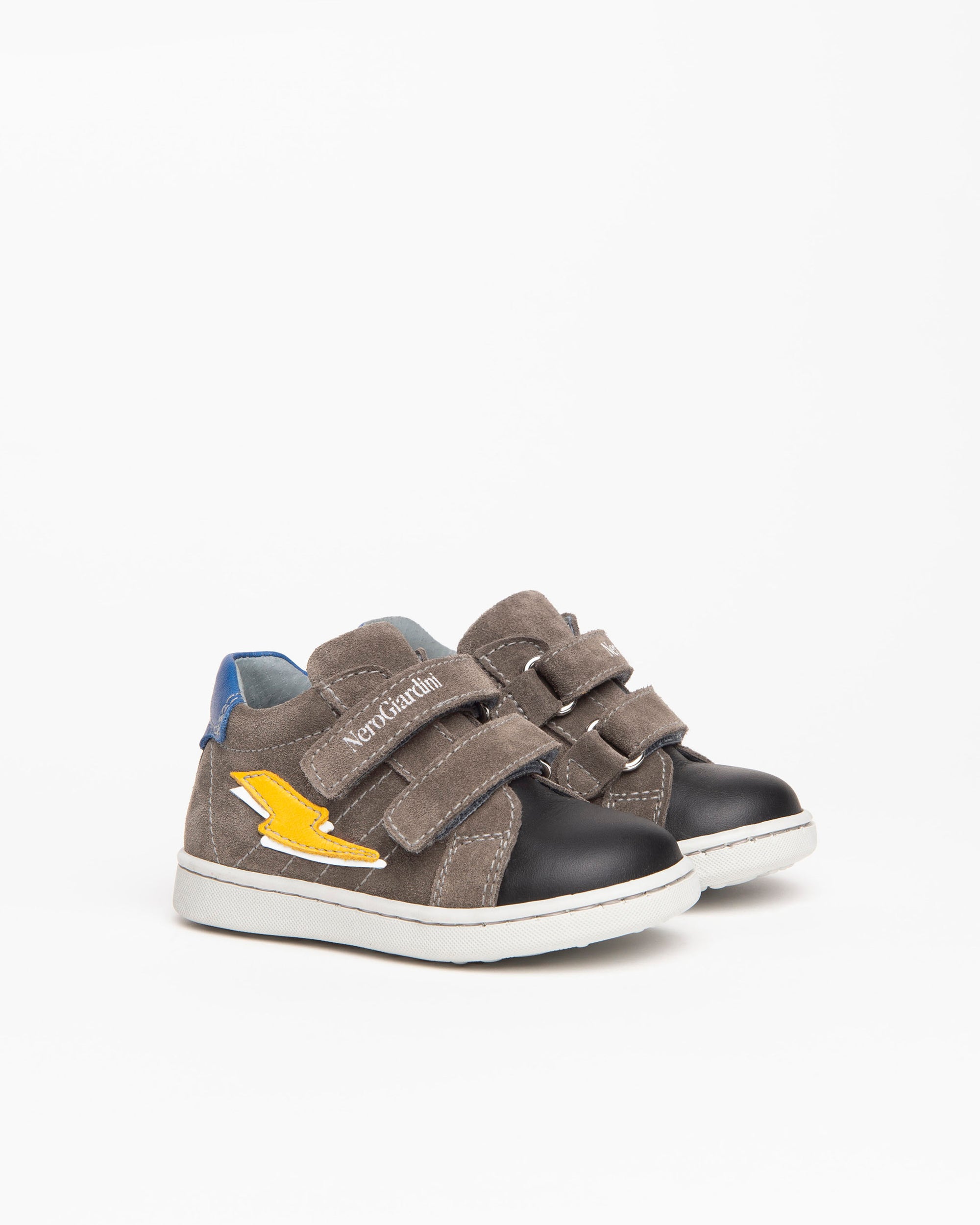  Vauvan lenkkarit nahkaa ja mokkanahkaa