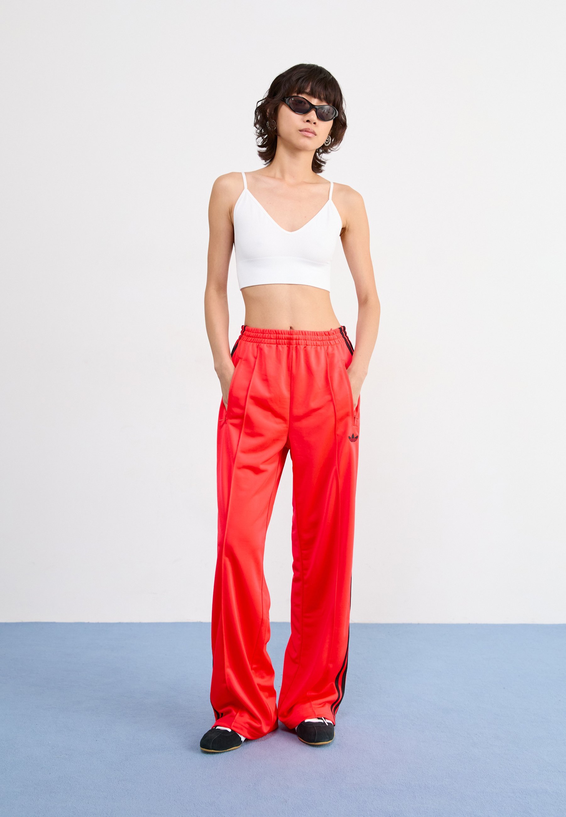 Teplákové nohavice adidas Originals