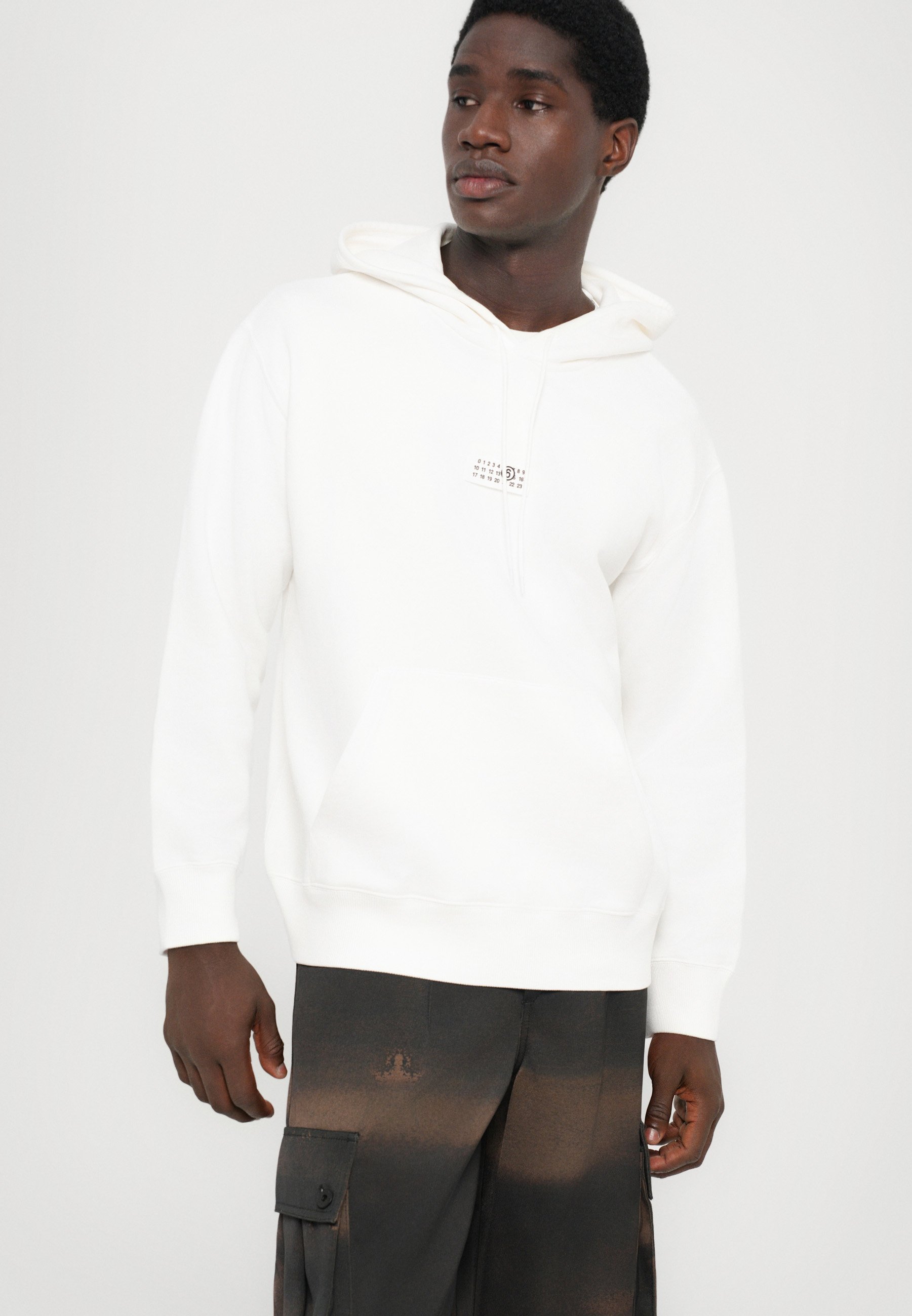 MM6 Maison Margiela kapucnis pulóver - törtfehér