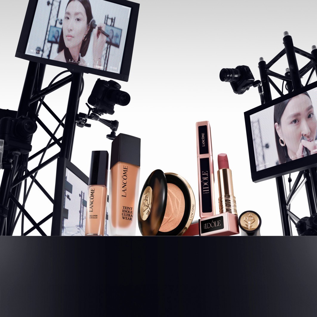 „Lancôme“ šviesą atspindintis „Teint Idole Ultra Wear CE Skin Transforming“ – 10 g