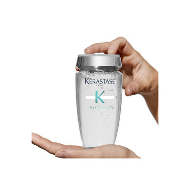 Kérastase Symbiose Bain Pureté Anti-Pelliculaire Rensende sjampo mot flass for fett hår 250 ml 250 ml