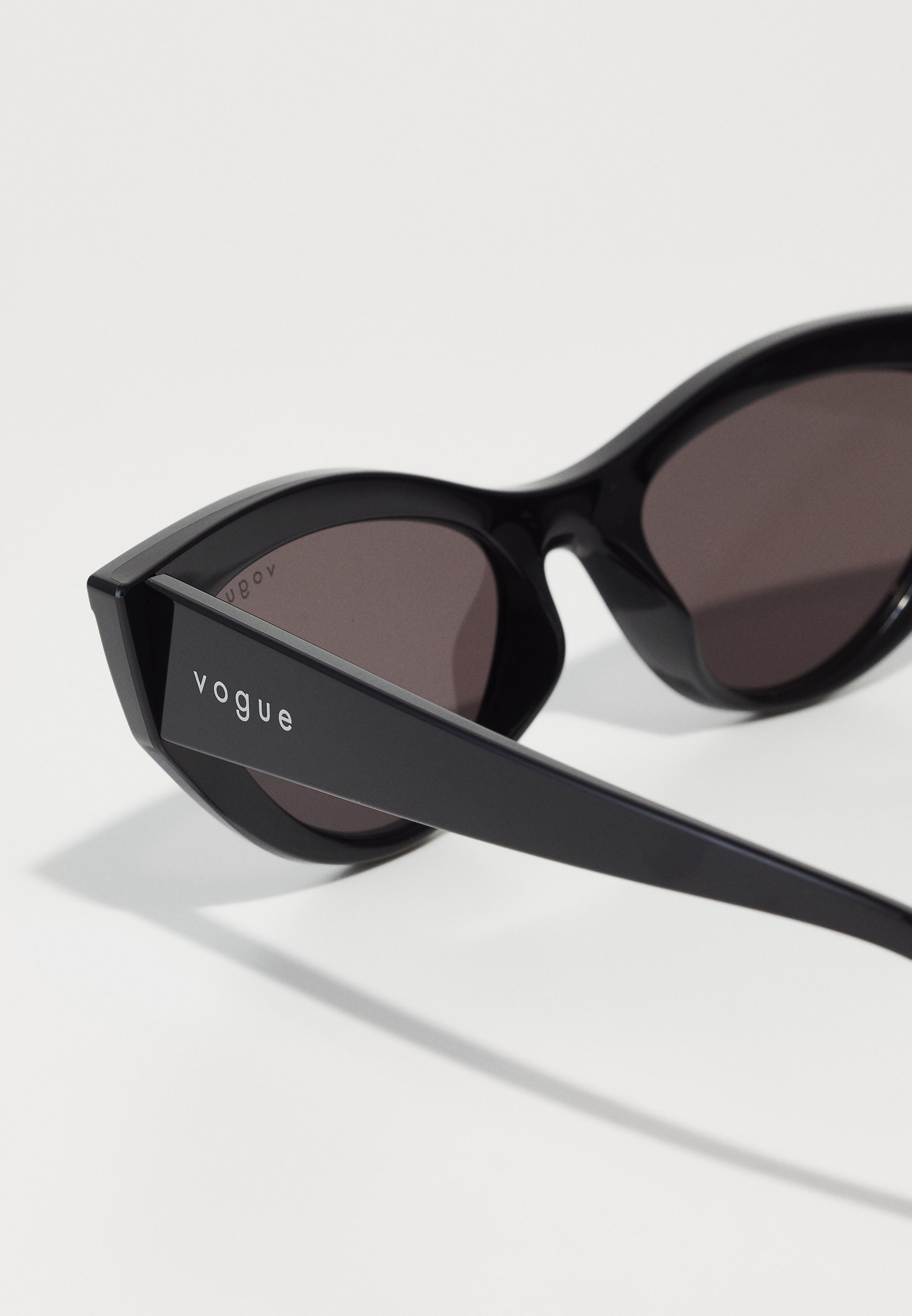 VOGUE Eyewear 0VO5637SU - Sonnenbrille - schwarz