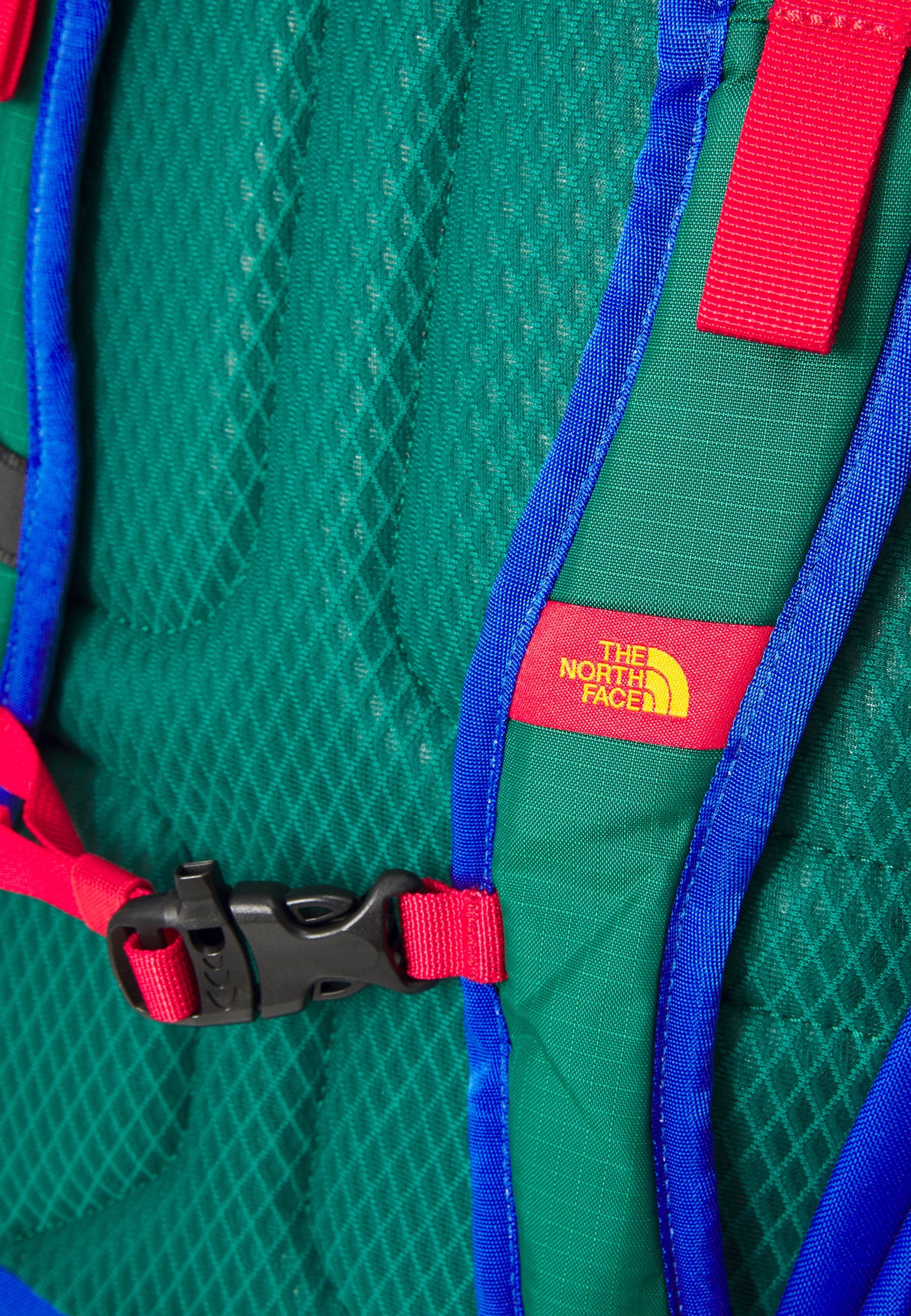 Sac à dos de randonnée unisexe The North Face BASIN 15L pour adolescents - vert/bleu