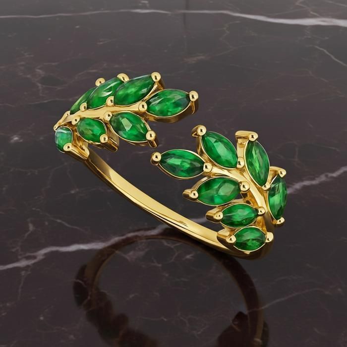 Bague femme plaqué or 18 carats – Design feuillage élégant – Zirconium verts taille marquise – Bijou raffiné tendance – cadeau Noël