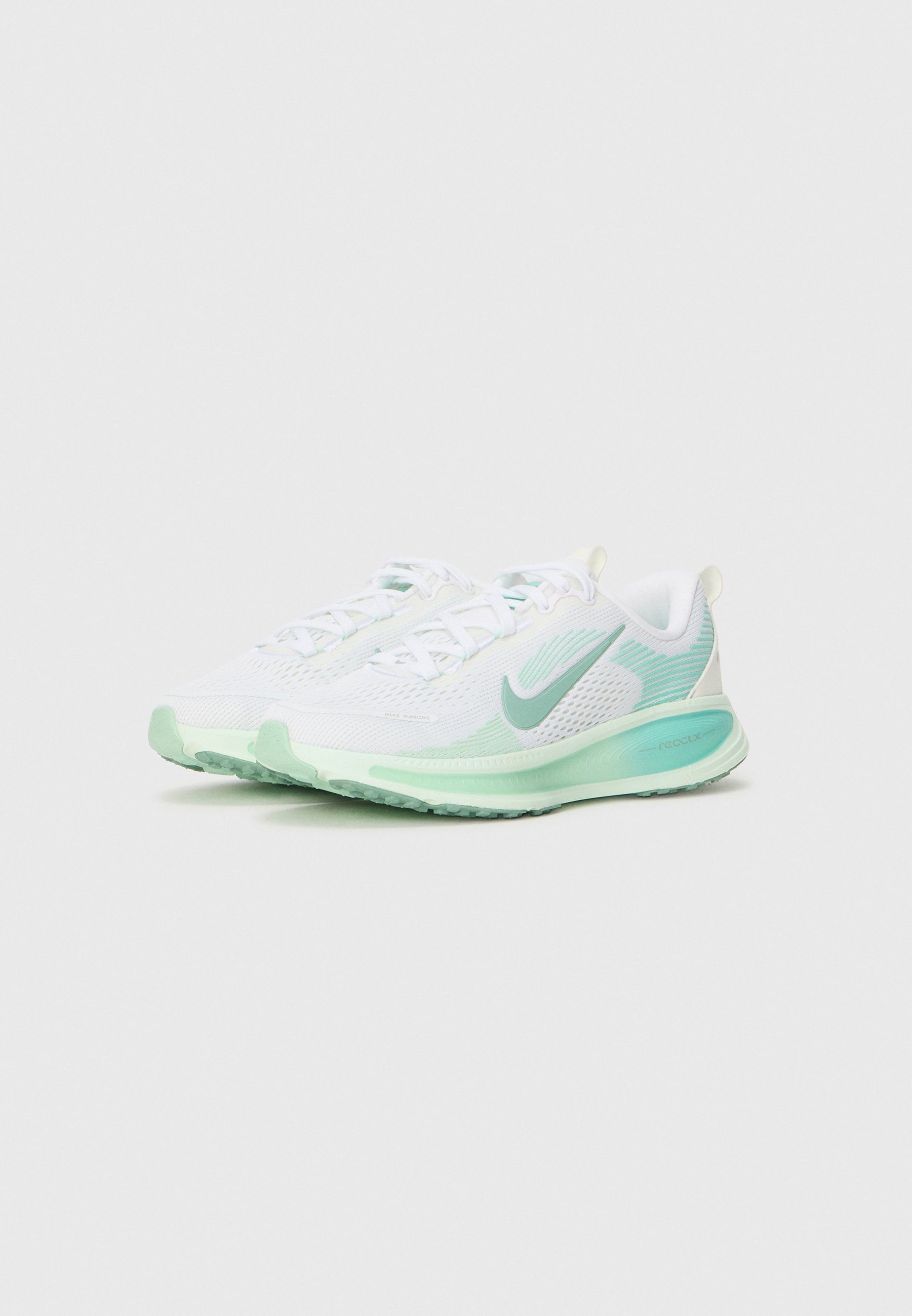 Nike Performance VOMERO 18 UNISEX - Hardloopschoenen voor op de weg - wit/cannon/bleek turkoois/mint