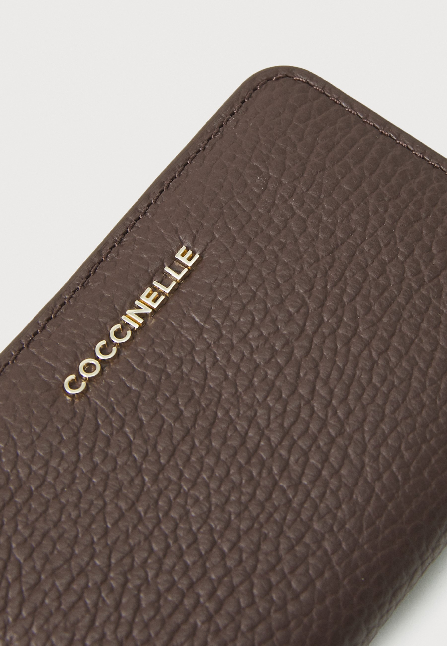 Portfel Coccinelle - brązowy