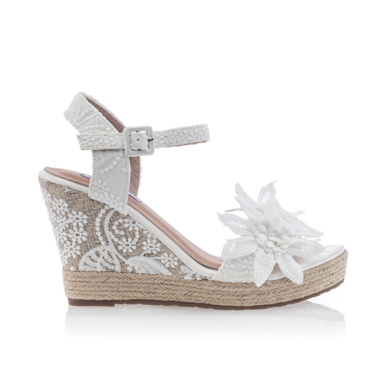 Sandálias brancas femininas / Sapatos de bico aberto