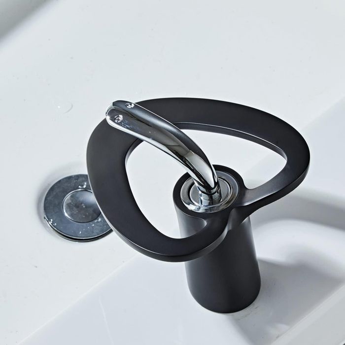 Waterval badkamerkraan, wastafelmengkraan met verstelbare warm- en koudwaterkraan met één hendel en keramische klep.