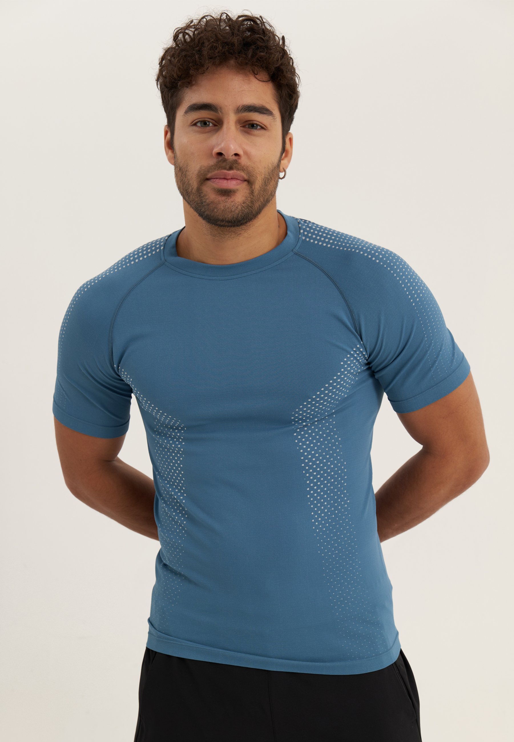 T-shirt de sport Pier One Sport à manches courtes sans coutures - bleu sarcelle