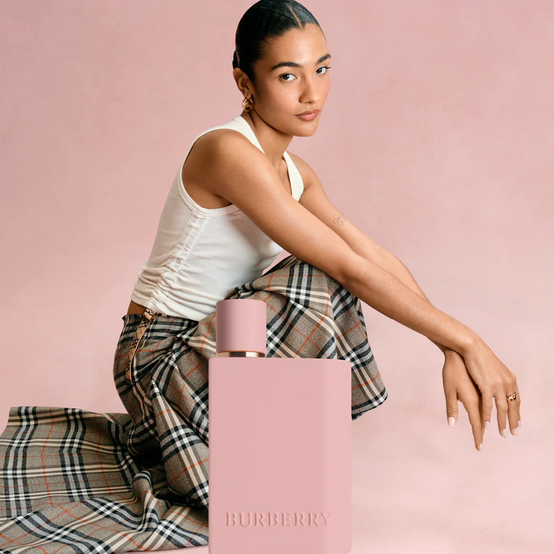Burberry Her Parfum, perfume feminino.