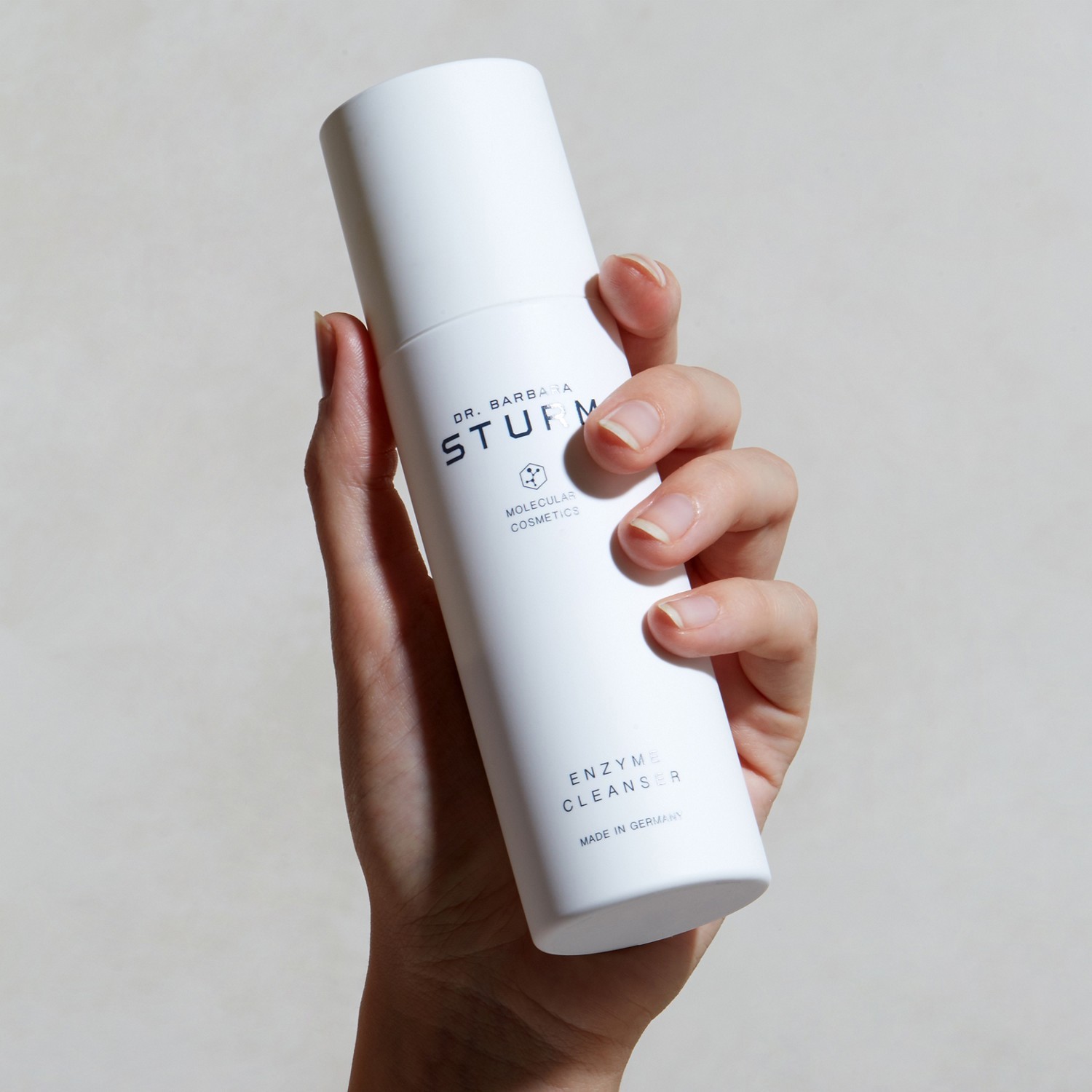 Dr. Barbara Sturm ansiktsrenseskum med enzymer – 75 ml
