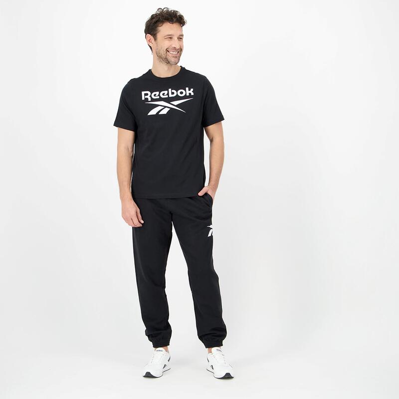  Reebok tapatybė