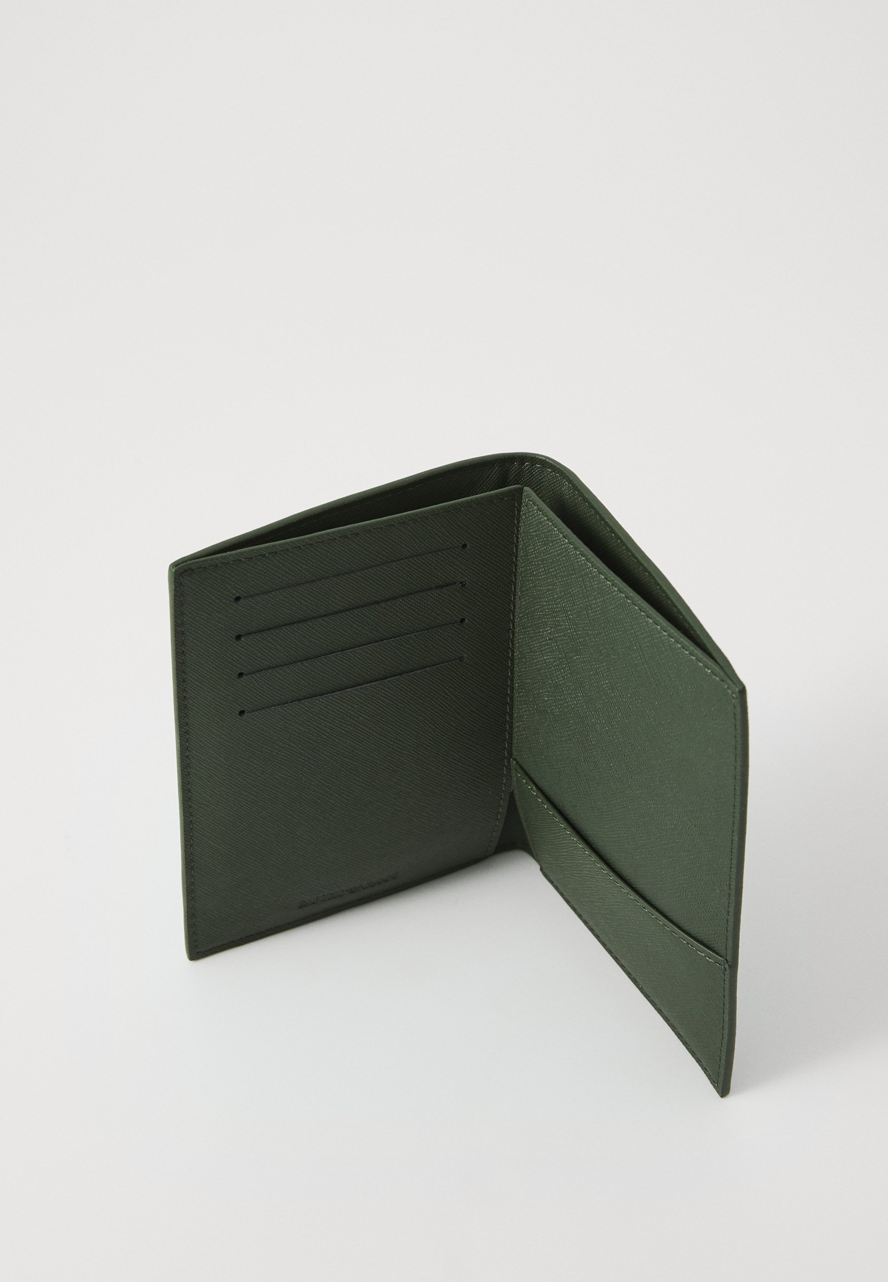 Etui na karty Emporio Armani - Etui na paszport - głęboki las