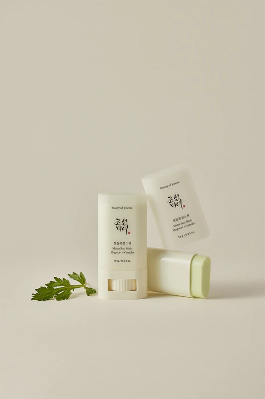 „Beauty of Joseon“ matinis apsauginis pieštukas nuo saulės su mugwort + Camelia SPF 50+