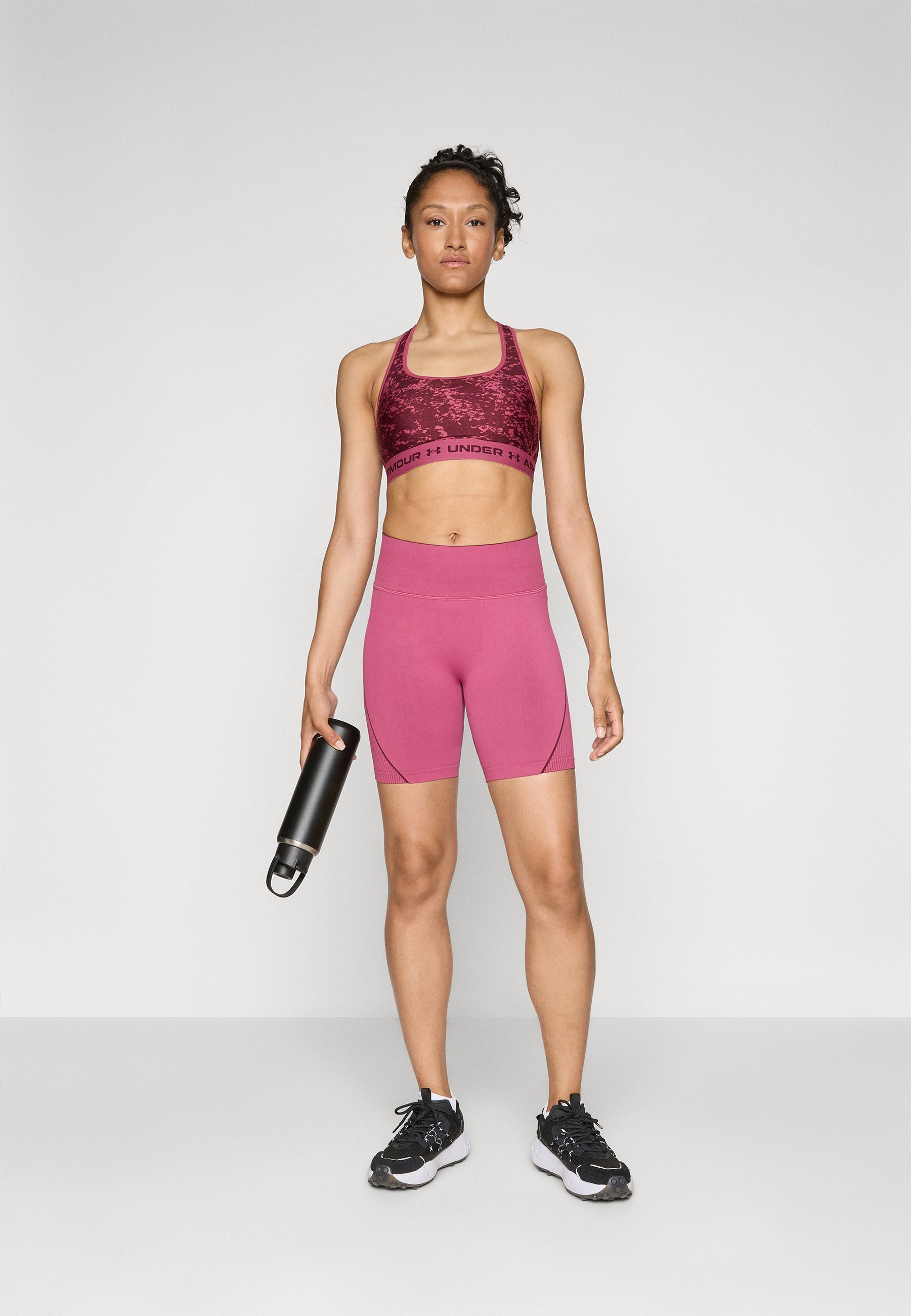 Short sans coutures Under Armour VANISH - Leggings - fuchsia crépuscule/bordeaux foncé