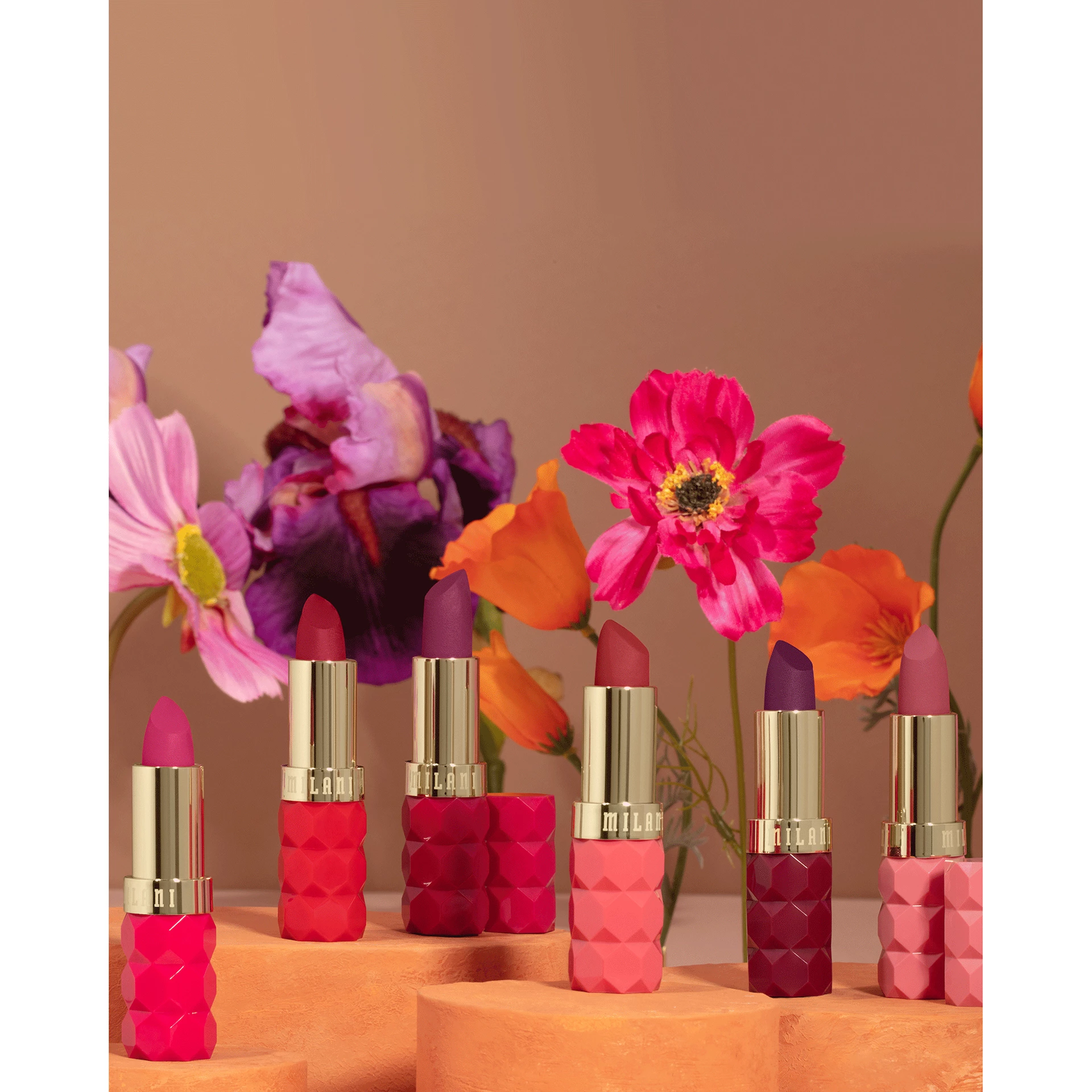 Mat ruž za usne Color Fetish - The Flora Collection 310 Peony - Milani