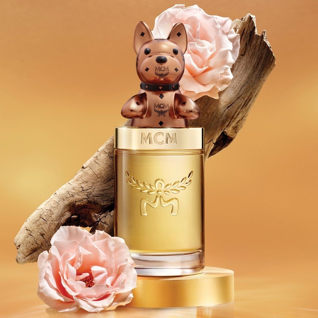 MCM Eau de Parfum Collection Charming Pup potovalni sprej - 100 ml