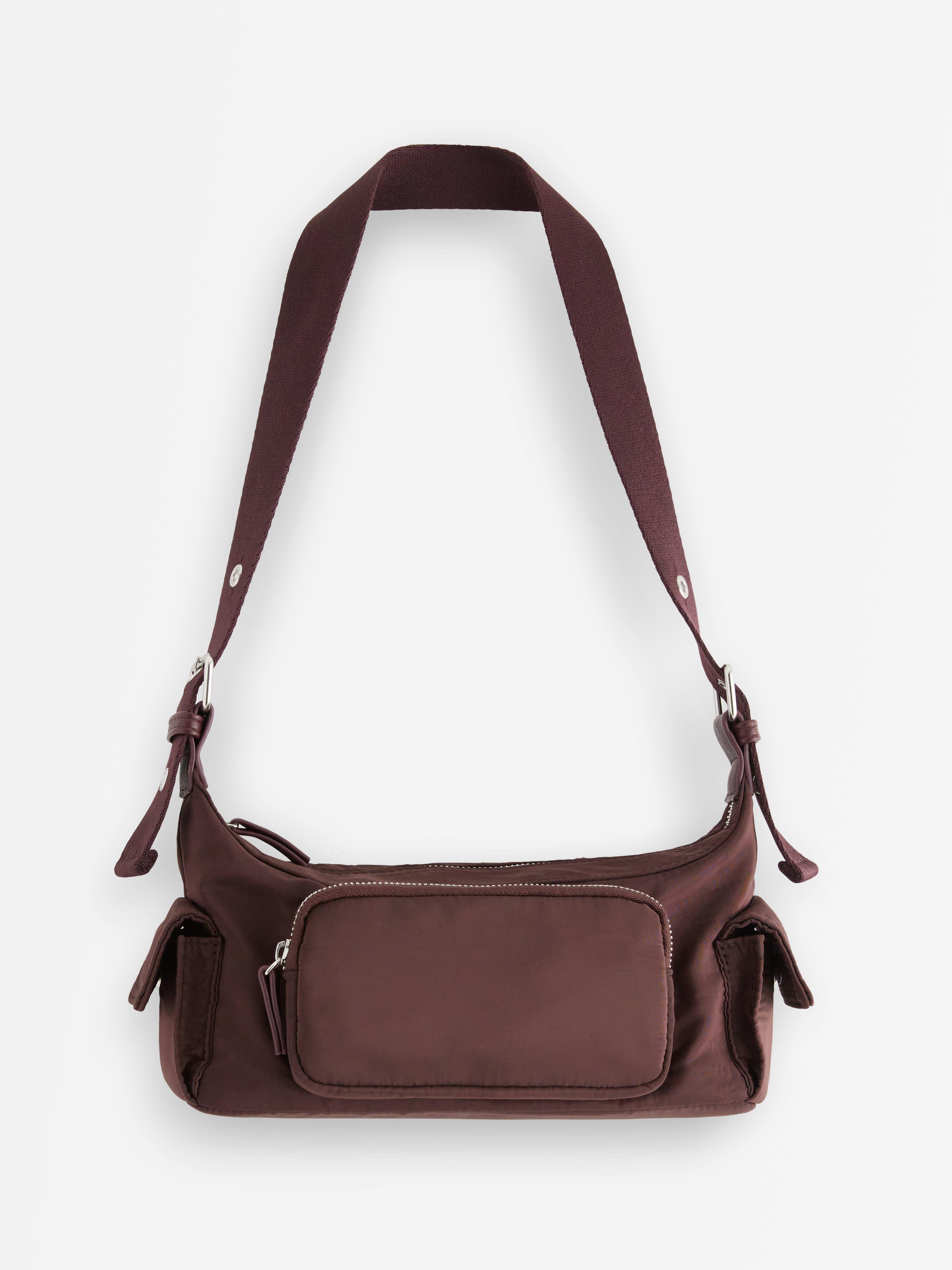 Bolso de hombro marrón oscuro