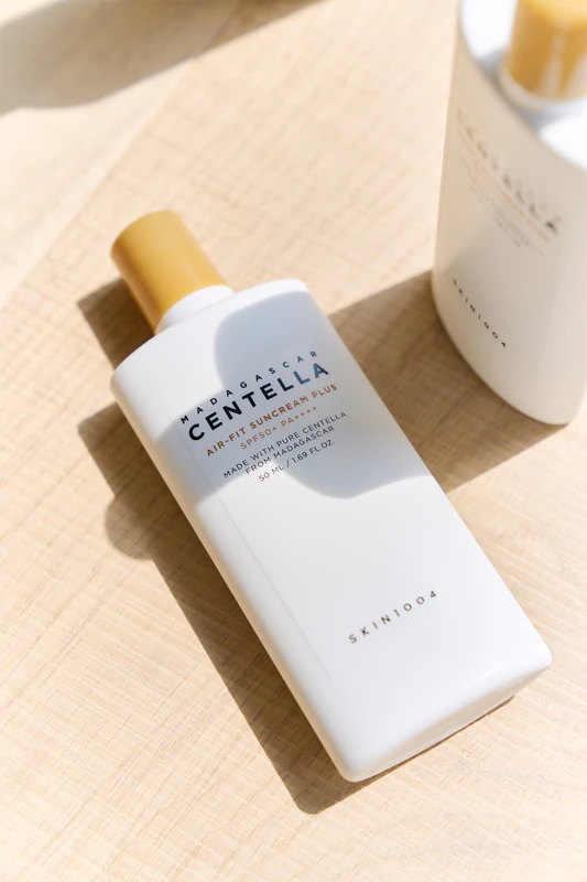 SKIN1004 Madagascar Centella Air-Fit Suncream Plus, creme protetor solar mineral para pele sensível FPS 50+