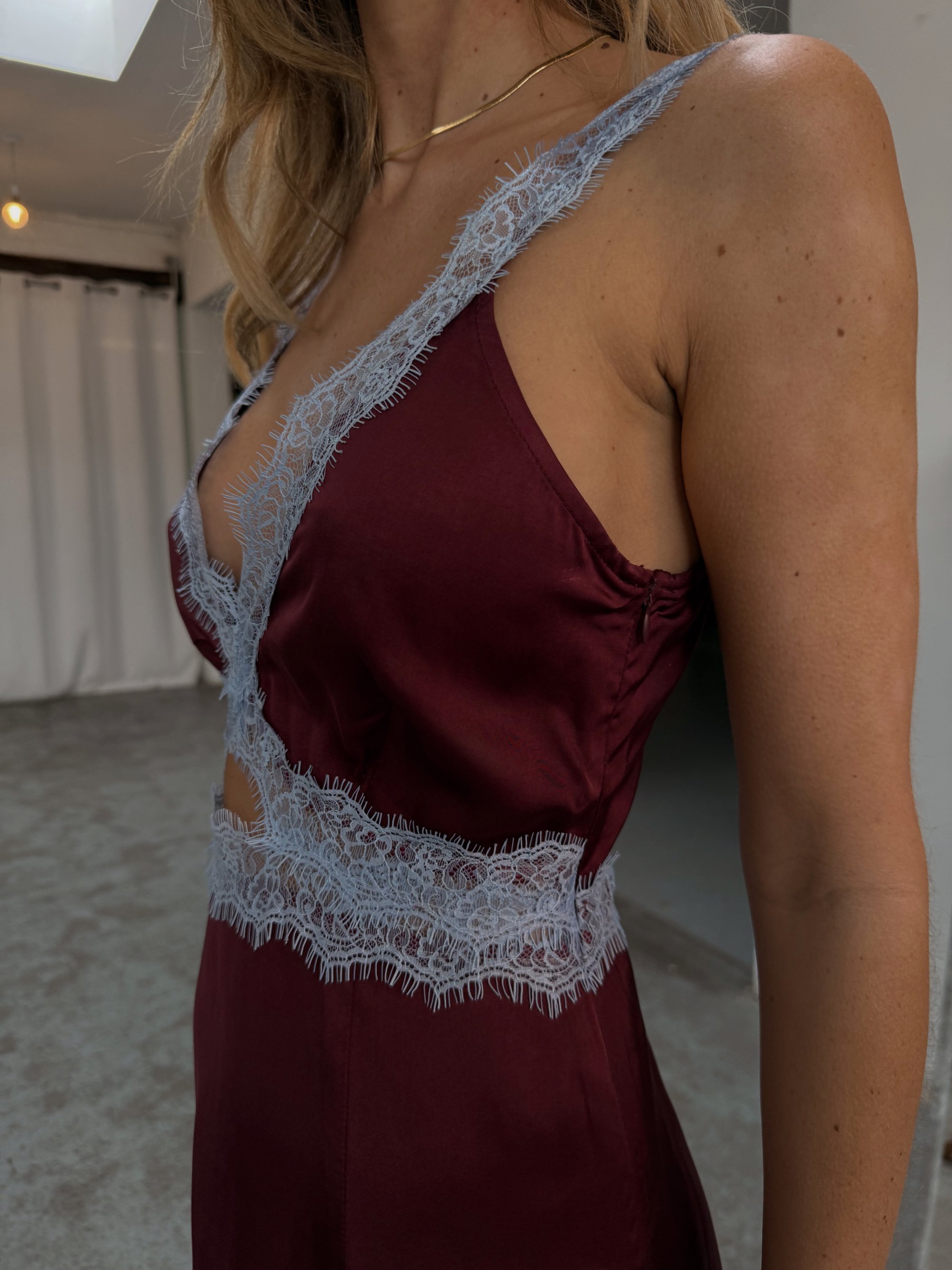 Never Fully Dressed MIMI DRESS - Koktejlové šaty / šaty na párty - bordo