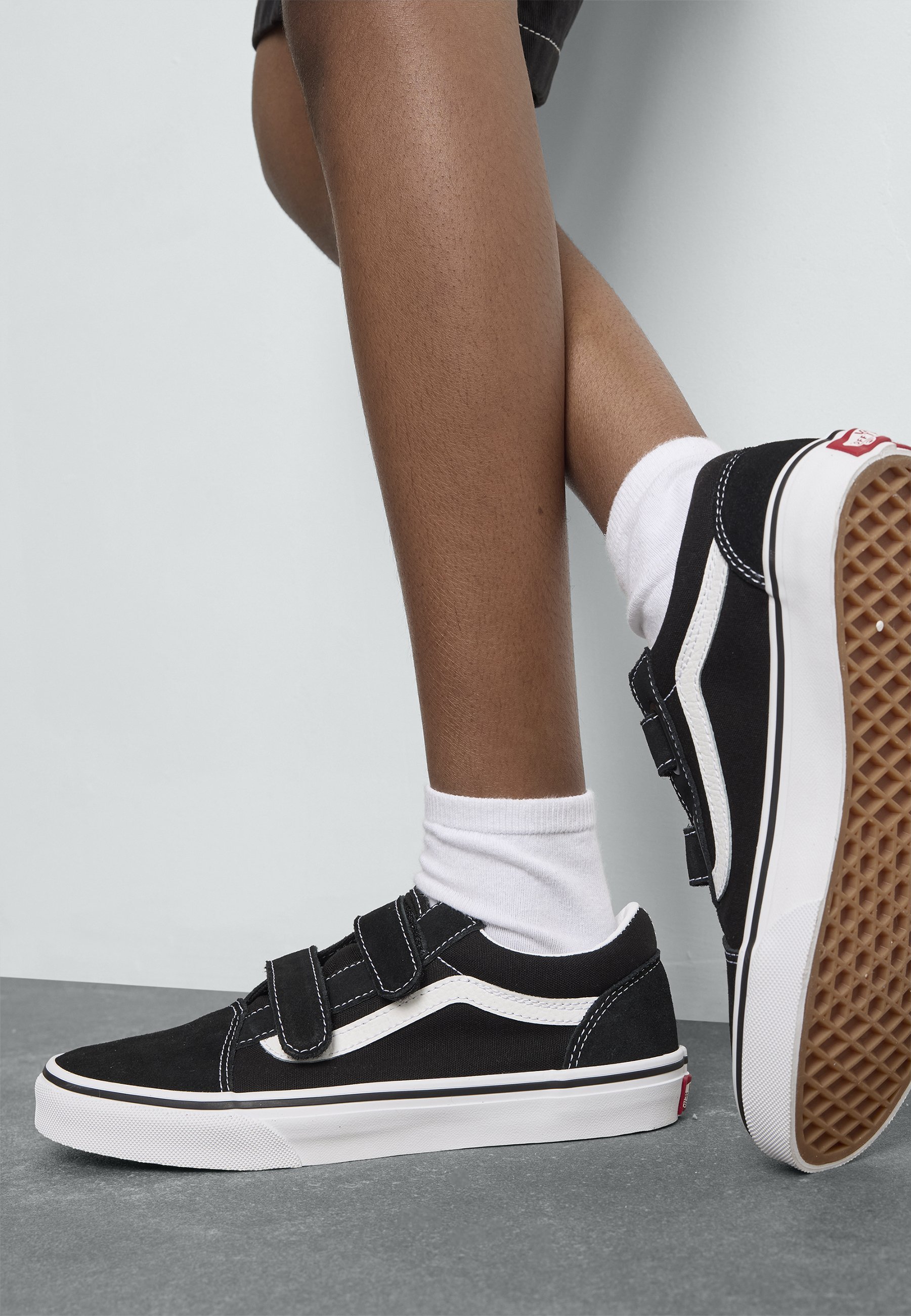 Vans OLD SKOOL UNISEX - Sneakers - Zwart/wit