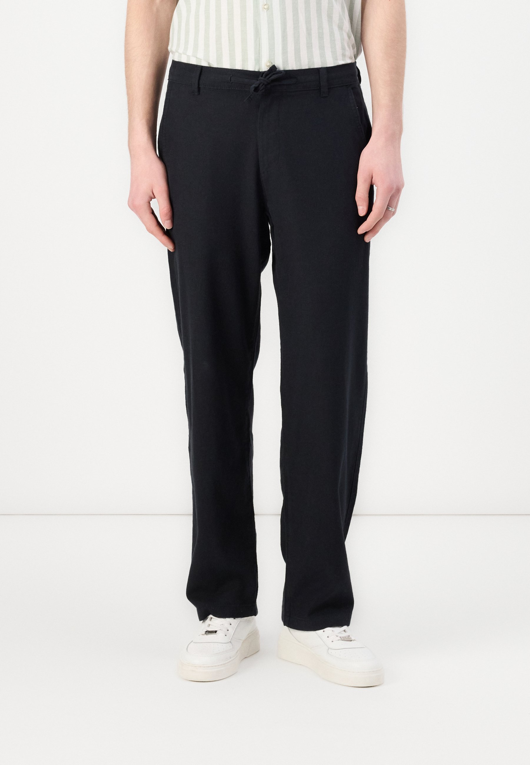 Pantaloni Selected Homme SLH220 LOOSE BRODY SUN - neri