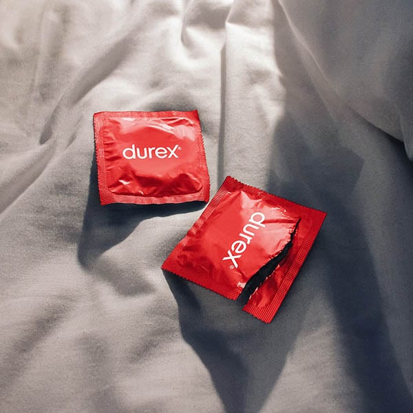 Kondomy Durex Thin Feel XL, větší citlivost, široký fit, 12 ks | Zdraví | Superdrug
