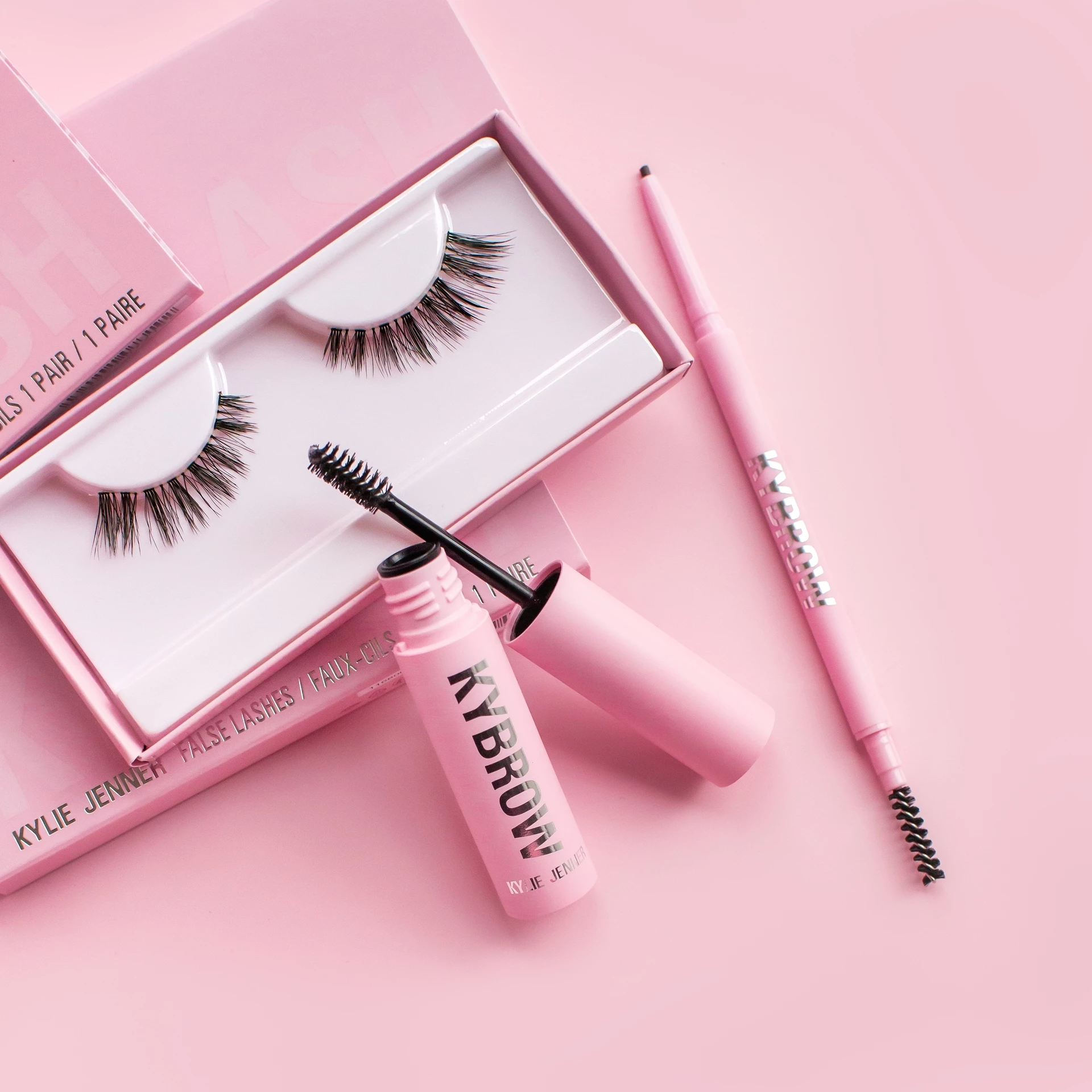 Gene false Kylash - Kylie By Kylie Jenner