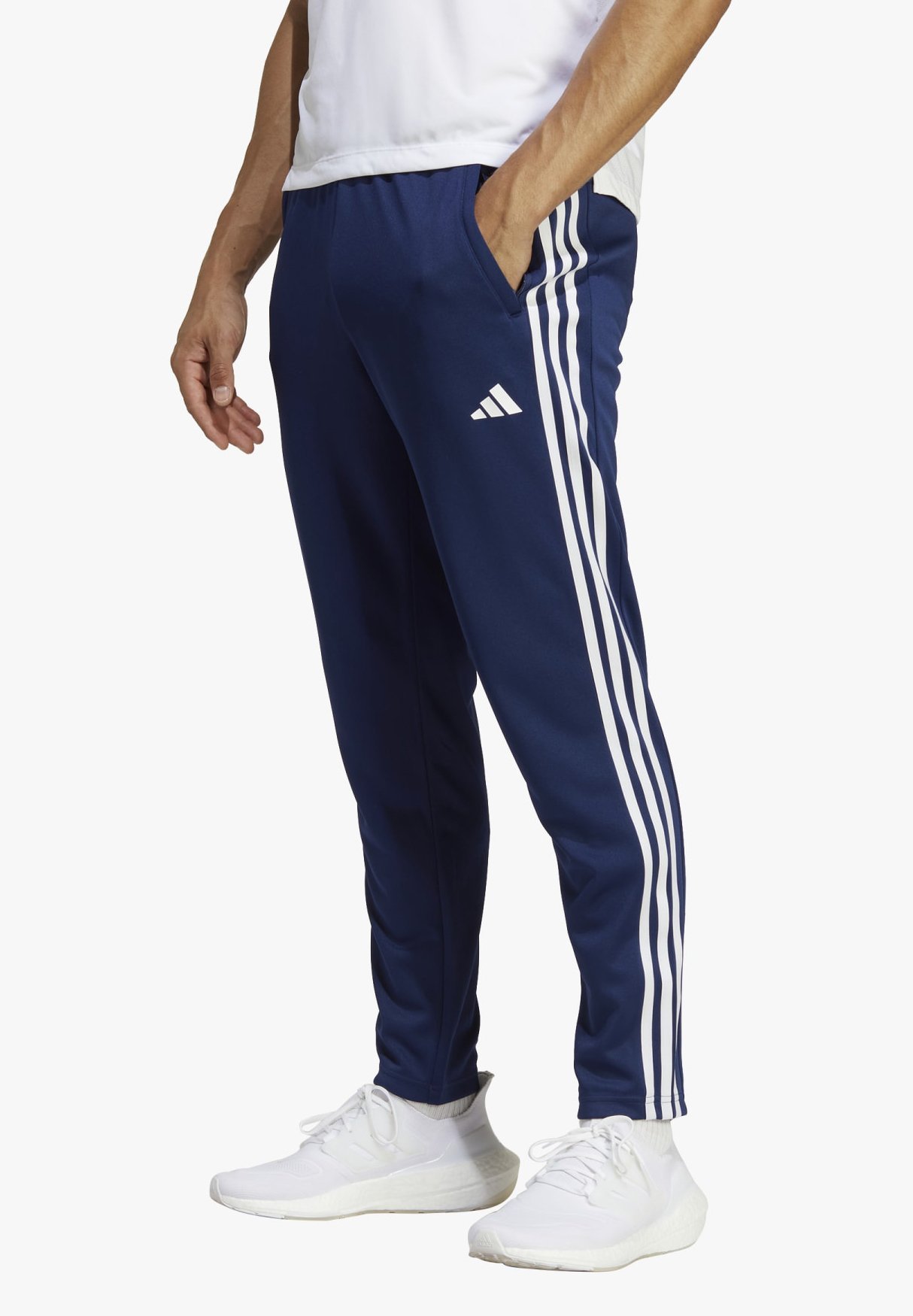 adidas Performance TRAIN ESSENTIALS 3-STRIPES - Pantaloni della tuta - blu scuro/bianco