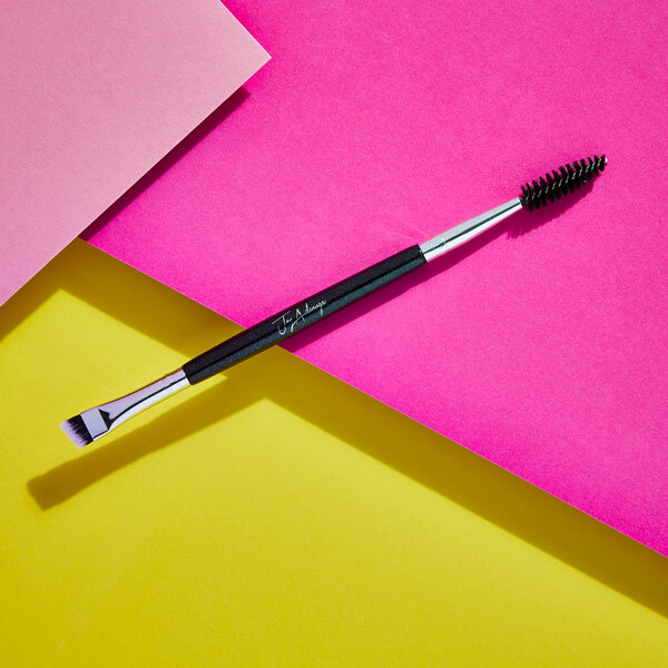 Von Joy Adenuga Brush 006
