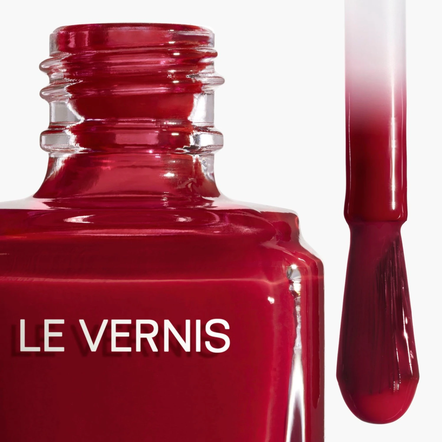 CHANEL LE VERNIS