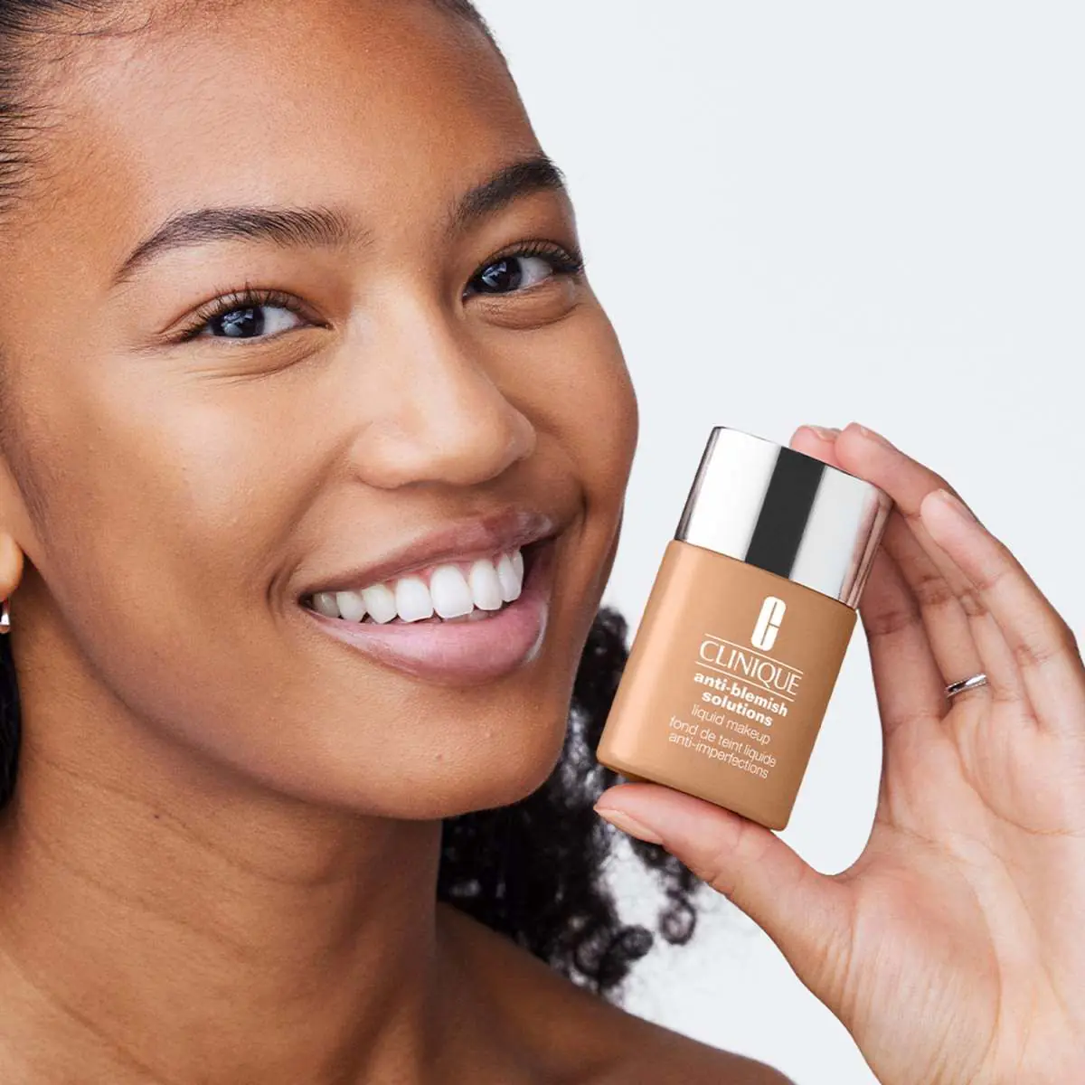Clinique Anti-Blemish Solutions Liquid Makeup Podkład do twarzy, CN40 Cream Chamois