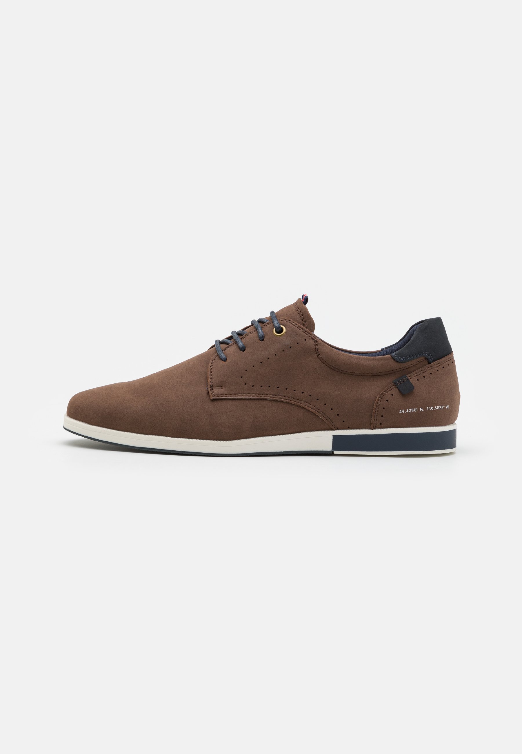 Pier One Casual veterschoenen - cognac