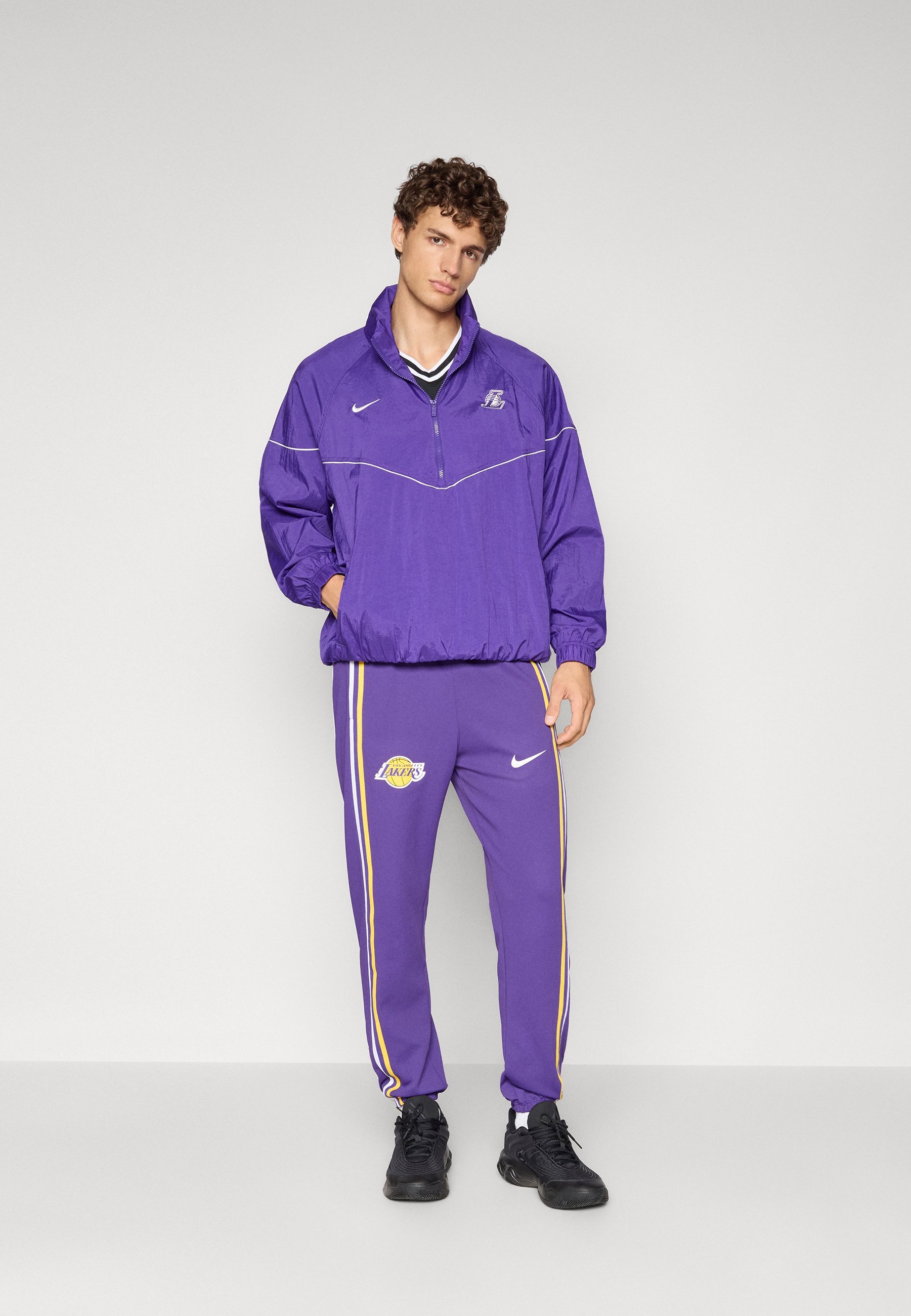 Nike Performance LAL ANORAK - Odzież klubowa - field purple/sail