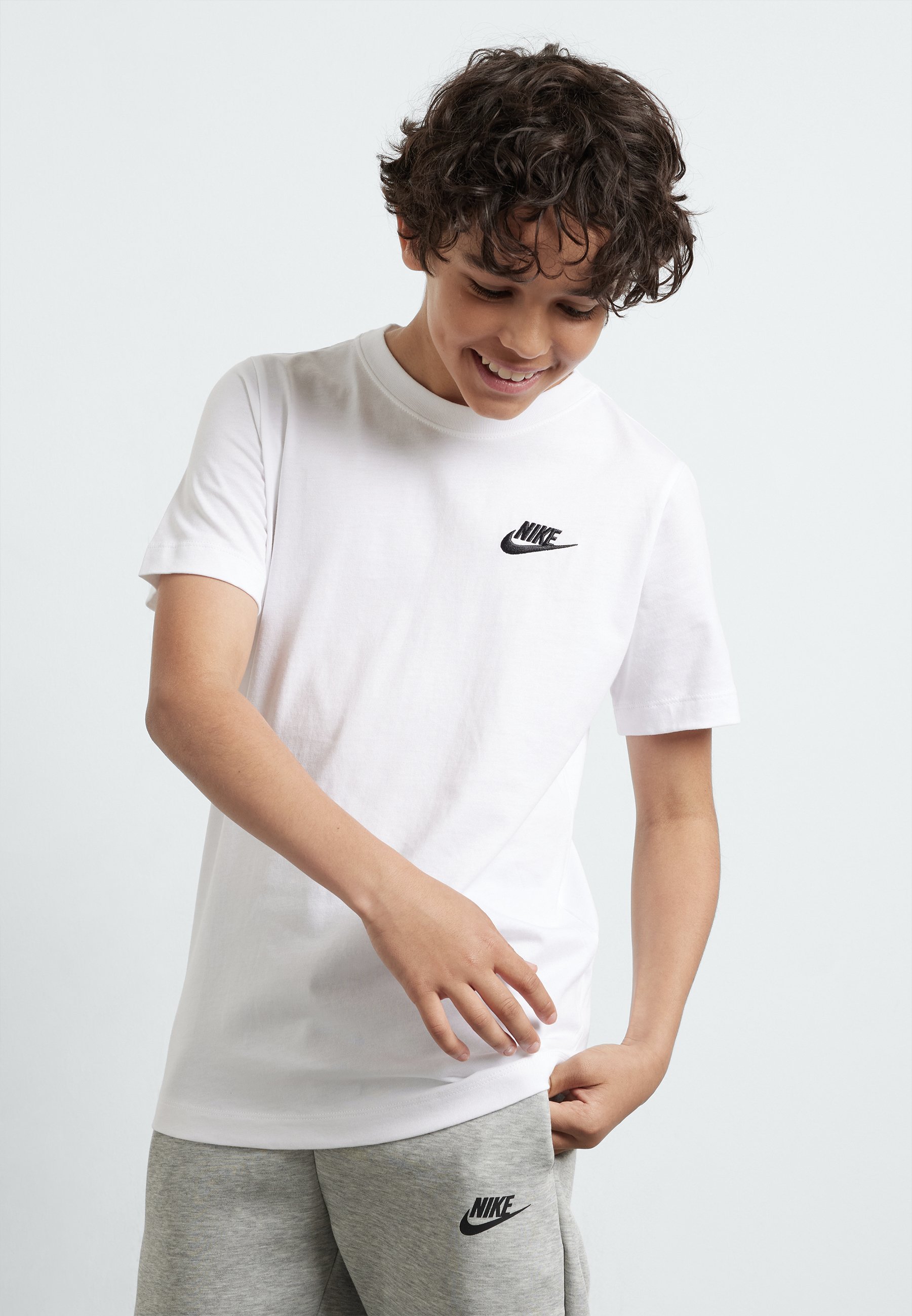 T-shirt Nike Sportswear FUTURA UNISEXE - T-shirt basique - blanc