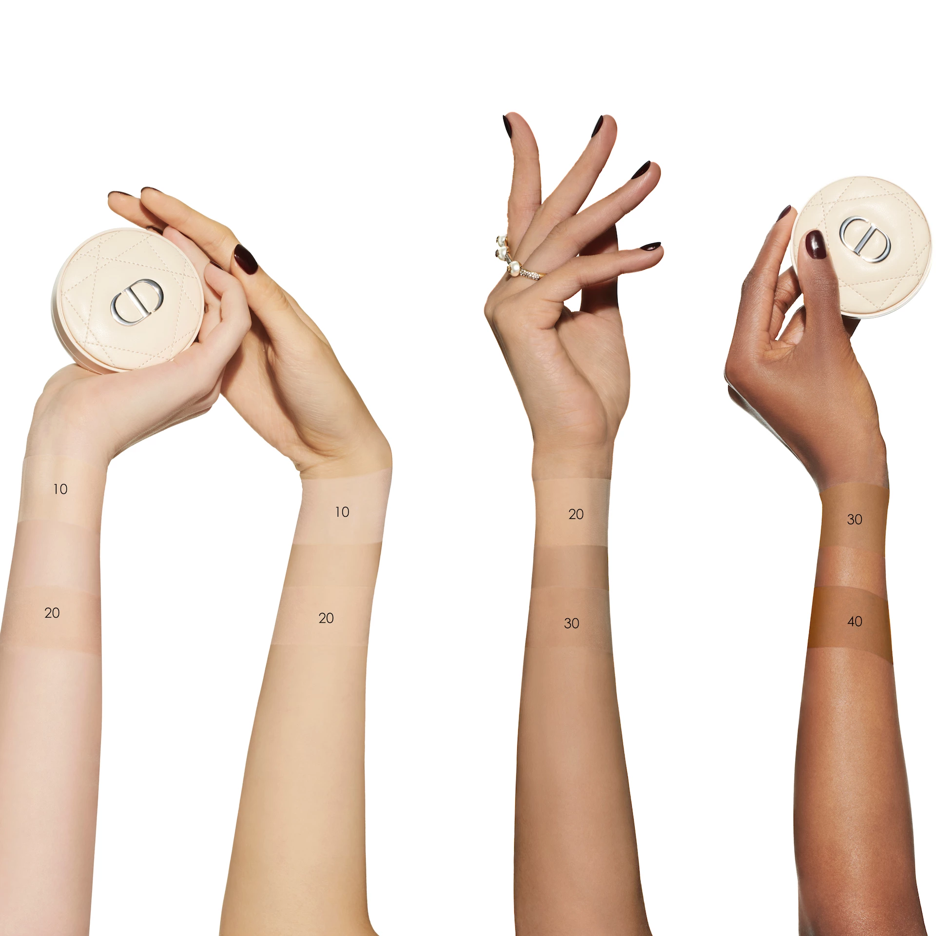 Pudră Forever Cushion 010 - DIOR