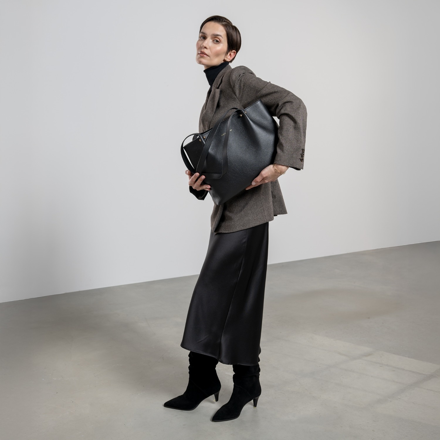 Isabel Bernard Honoré Nata Shopper-Tasche aus schwarzem Kalbsleder - IB25086