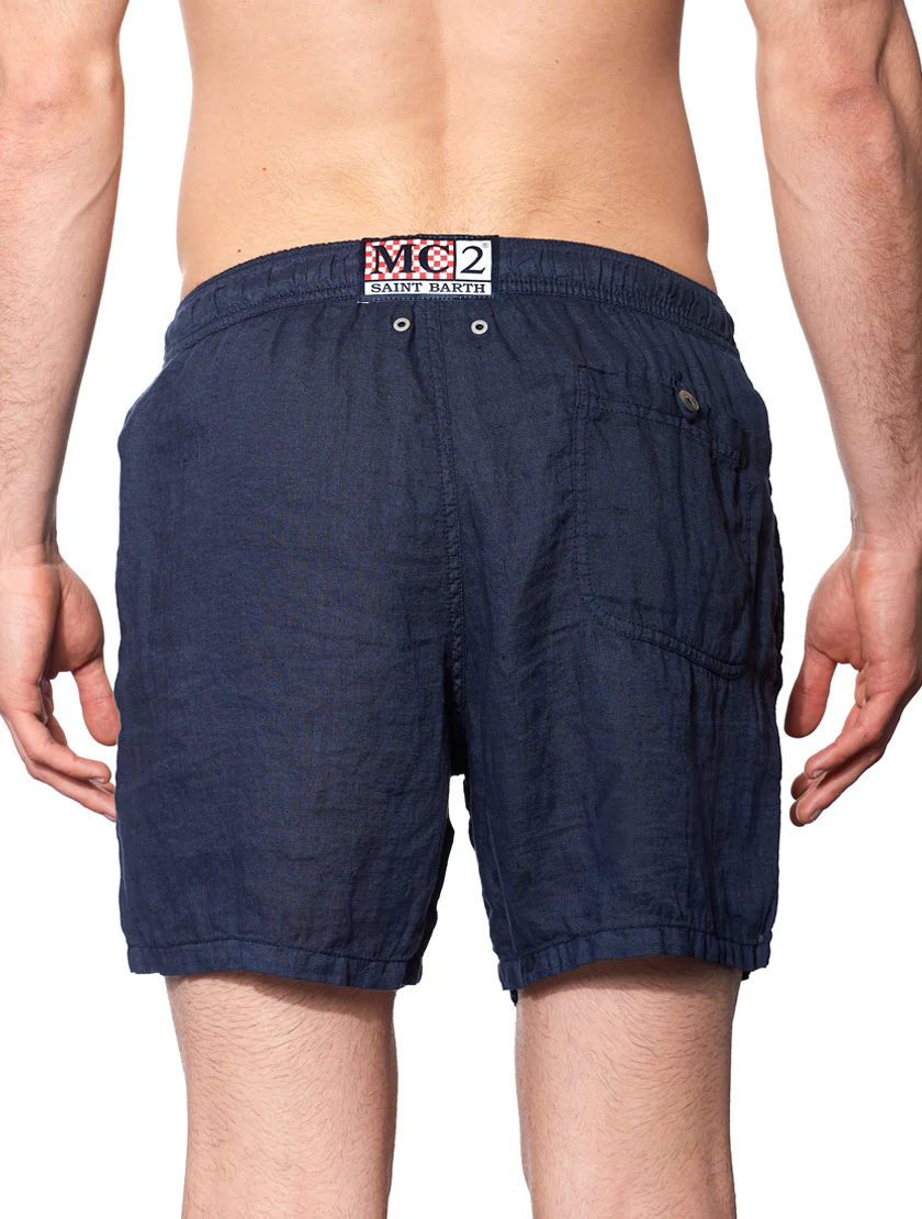 Effen blauw linnen badpak van gemiddelde lengte