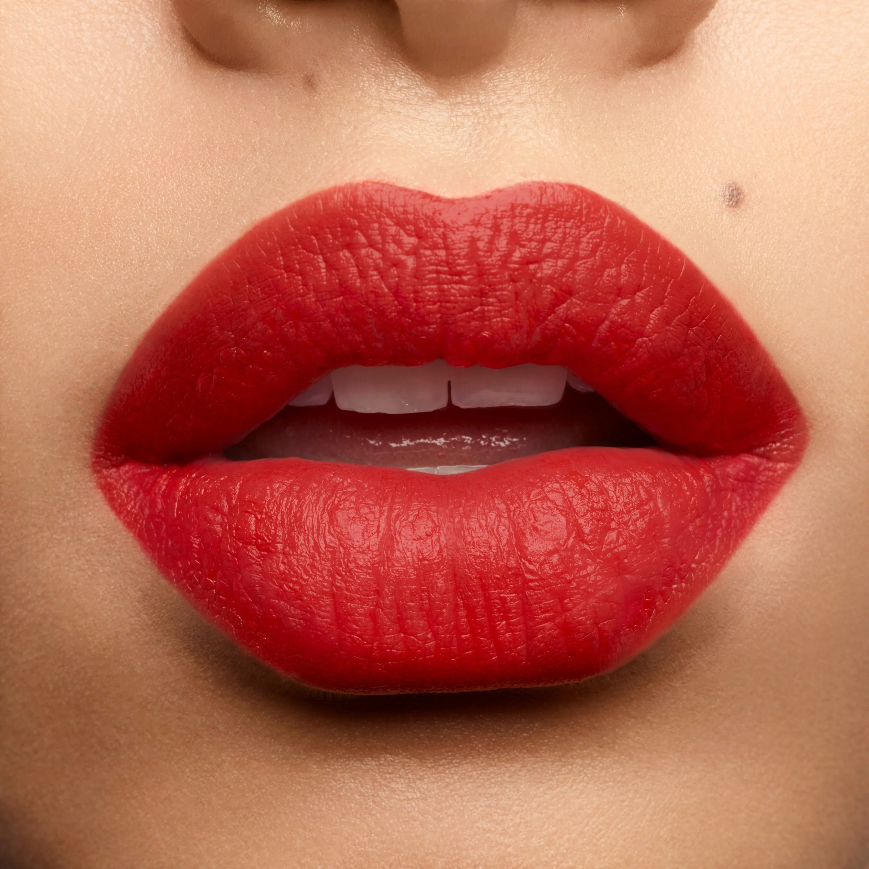 Labbra Rouge Pur Couture The Slim Velvet Radical - Rossetto mat, Rossetto