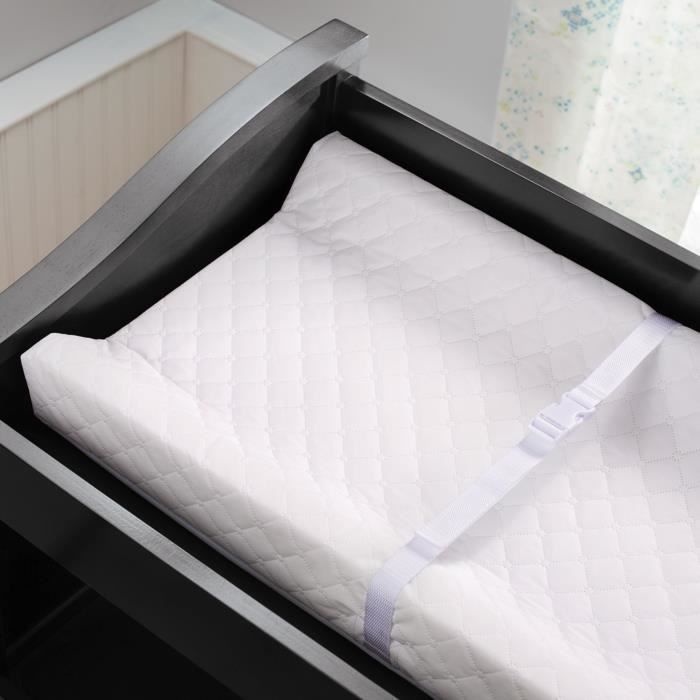 Fasciatoio INGENUITY con bordi rialzati e cintura di sicurezza, impermeabile, con fodera in 100% cotone inclusa.
