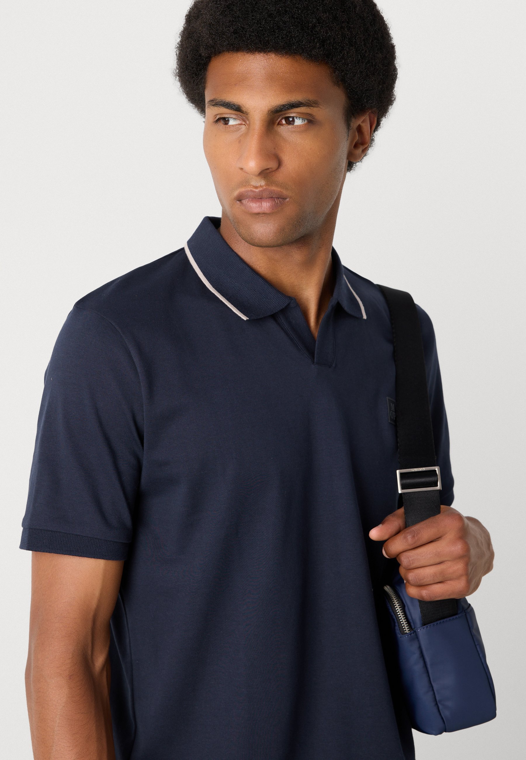 Marc O'Polo Poloshirt met korte mouwen en kraag - donkerblauw