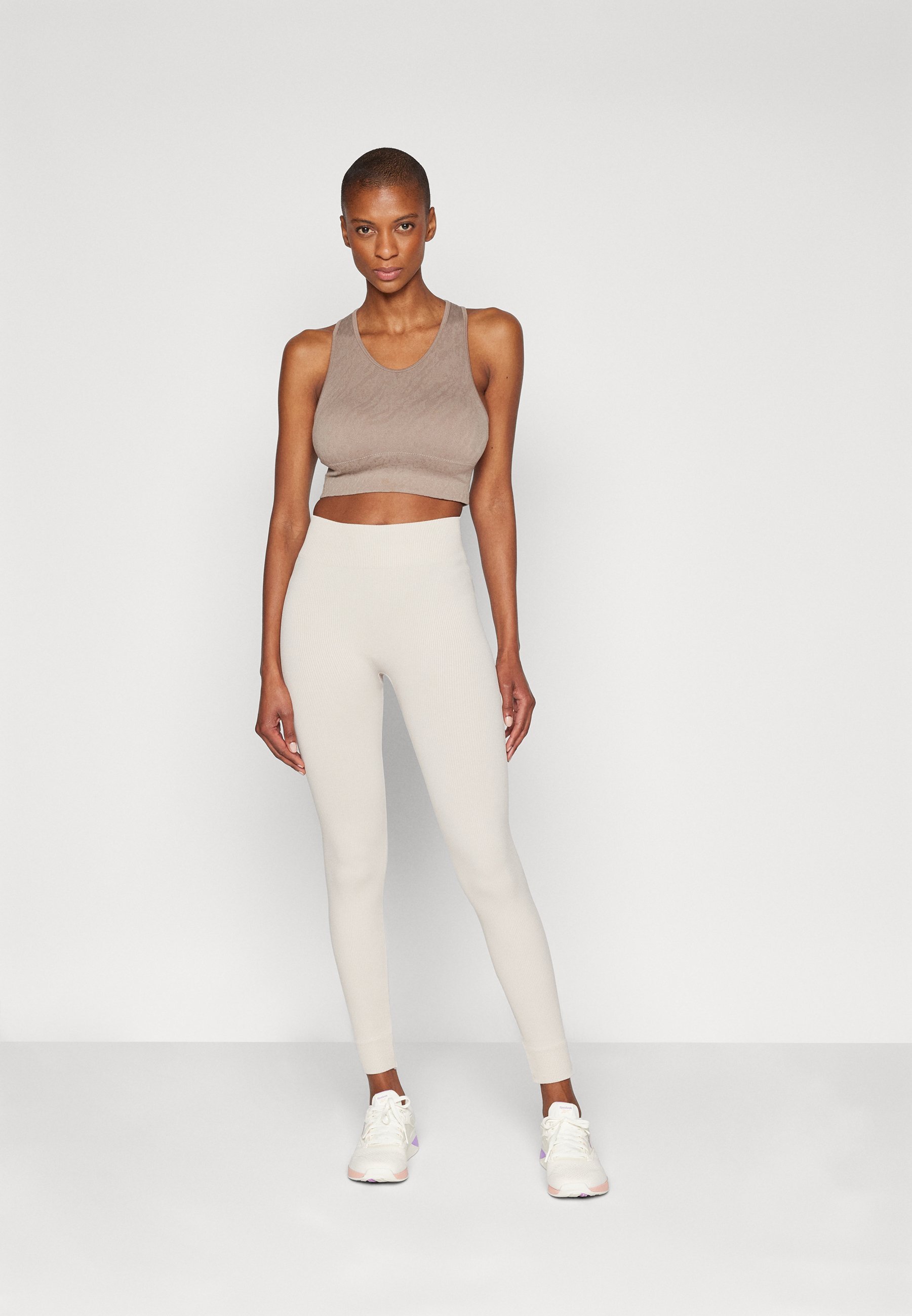 ONLY Play ONPJAIA LIFE SEAM - Leggings - Perlmuttwolke