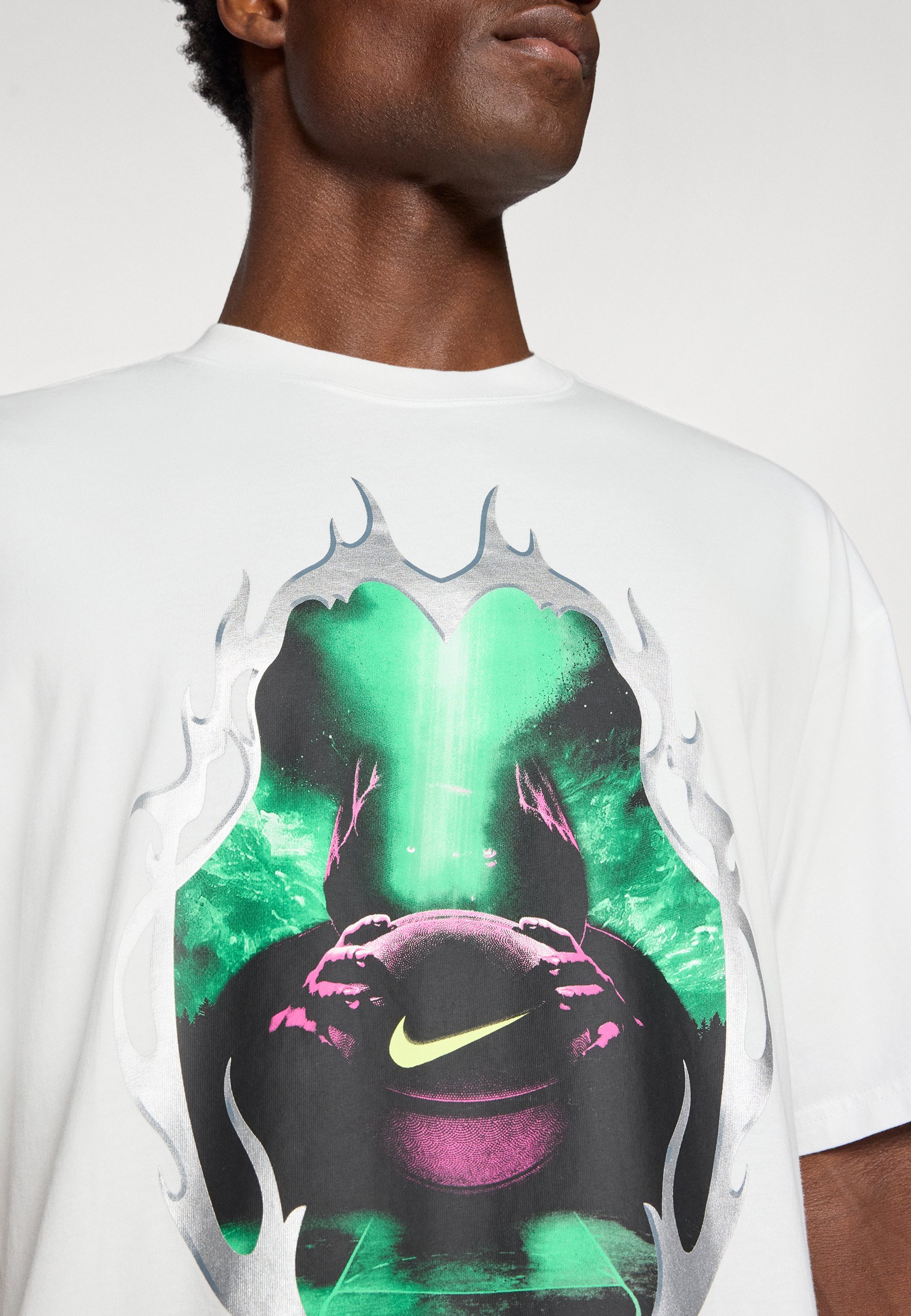 Nike Performance TEE M90 – Bedrucktes T-Shirt – Summit White
