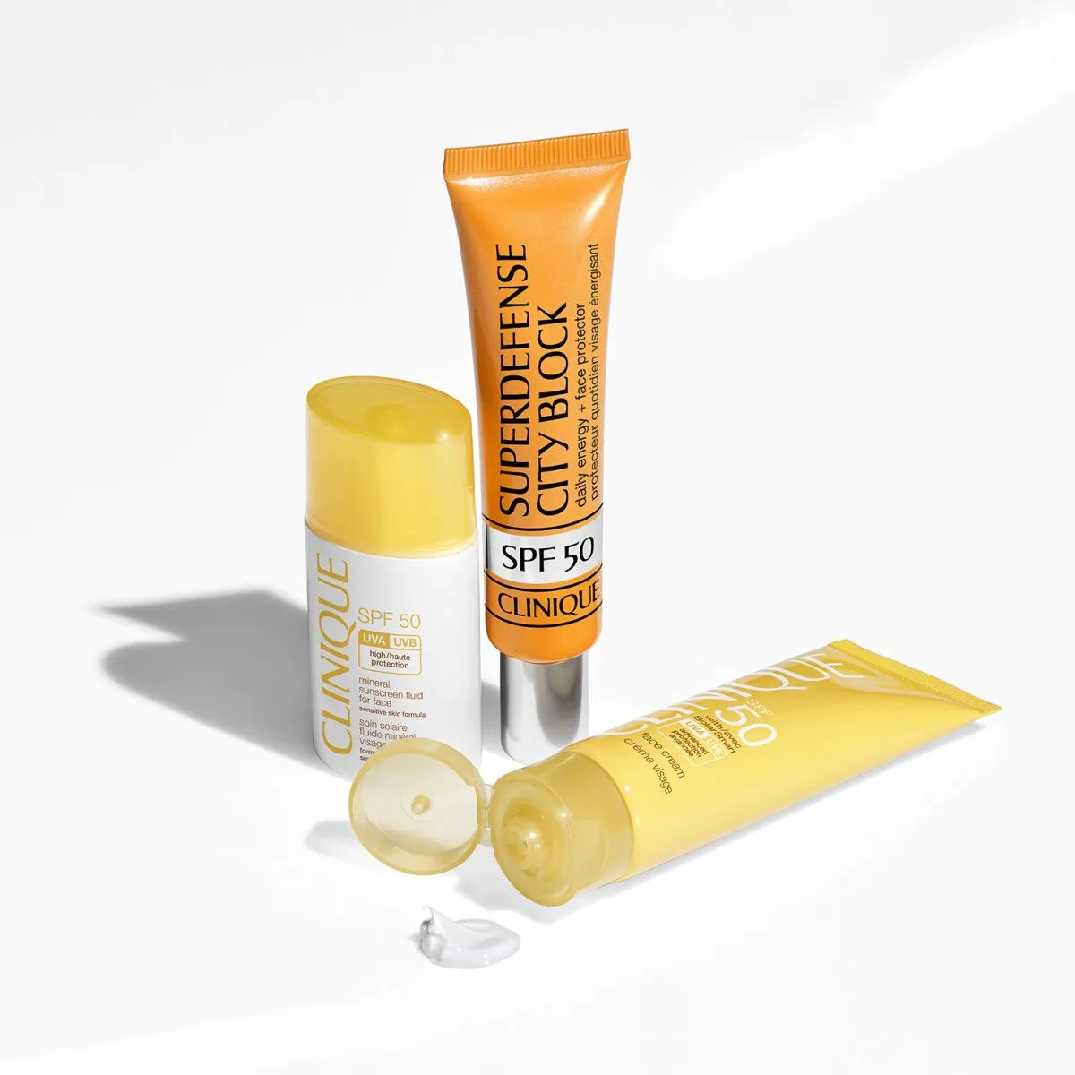 Clinique Superdefense City Block Krem ochronny do twarzy SPF50