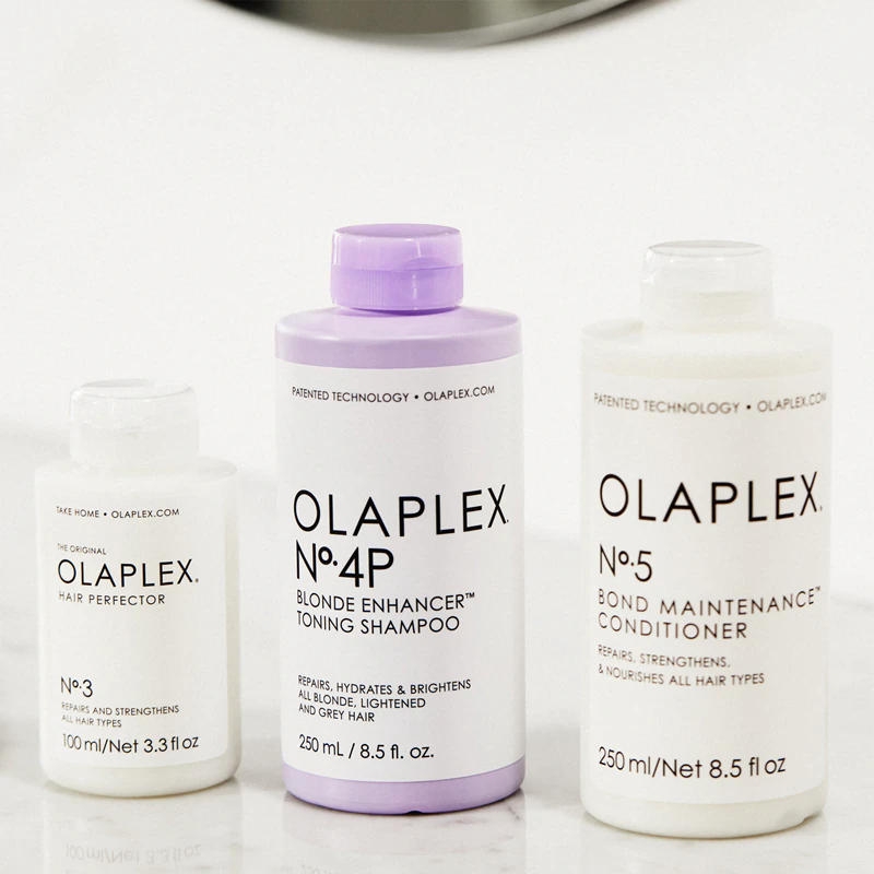 Olaplex N°4P Blond Enhancer Toning Shampoo fialový tónovací šampon neutralizující nažloutlé tóny