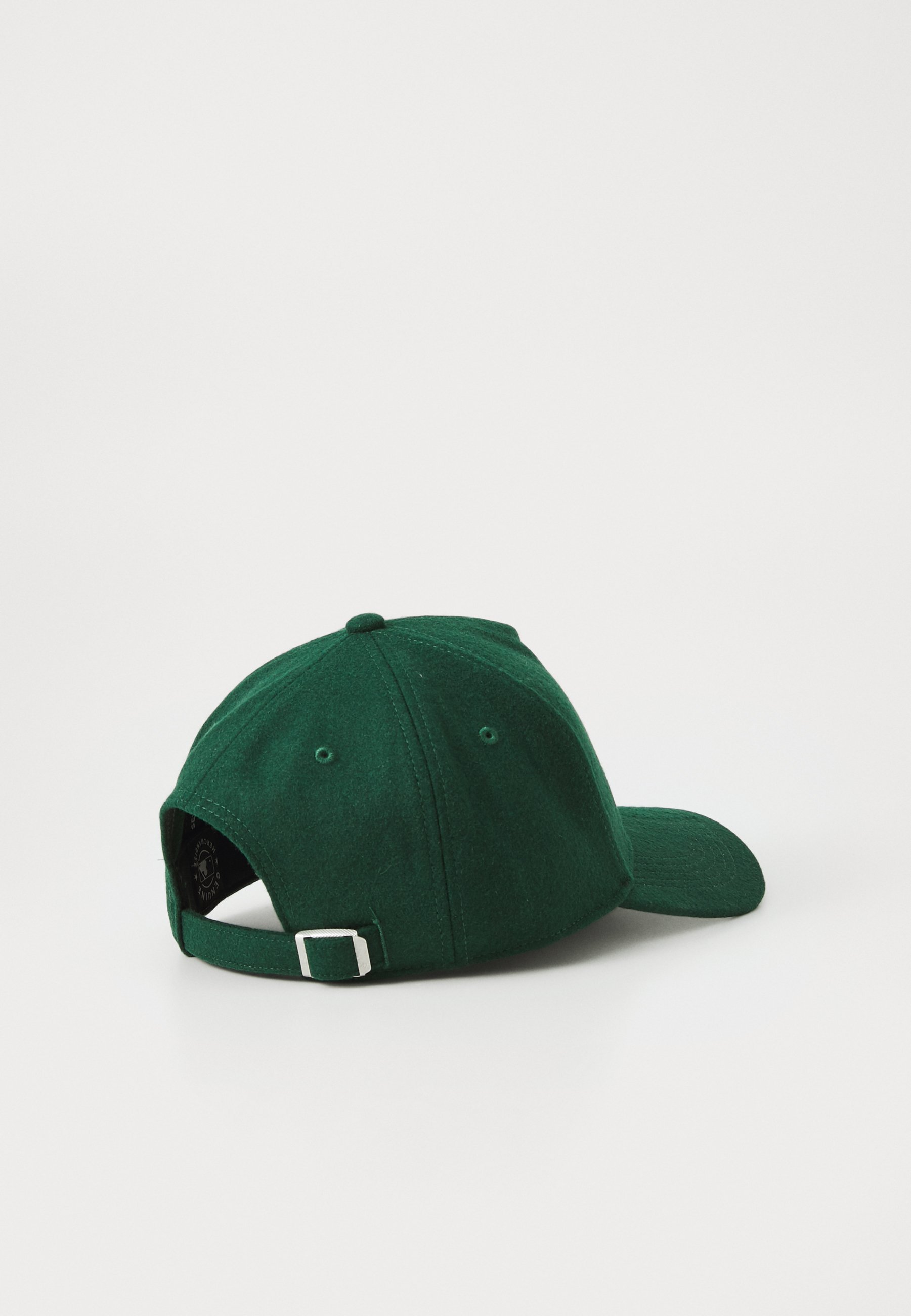'47 Caps