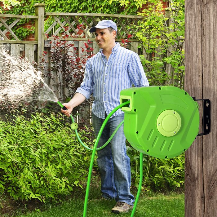 Wall-mounted hose reel - Outsunny - 180° swivel automatic reel with 10+1 m hose and spray nozzle - plastic - green