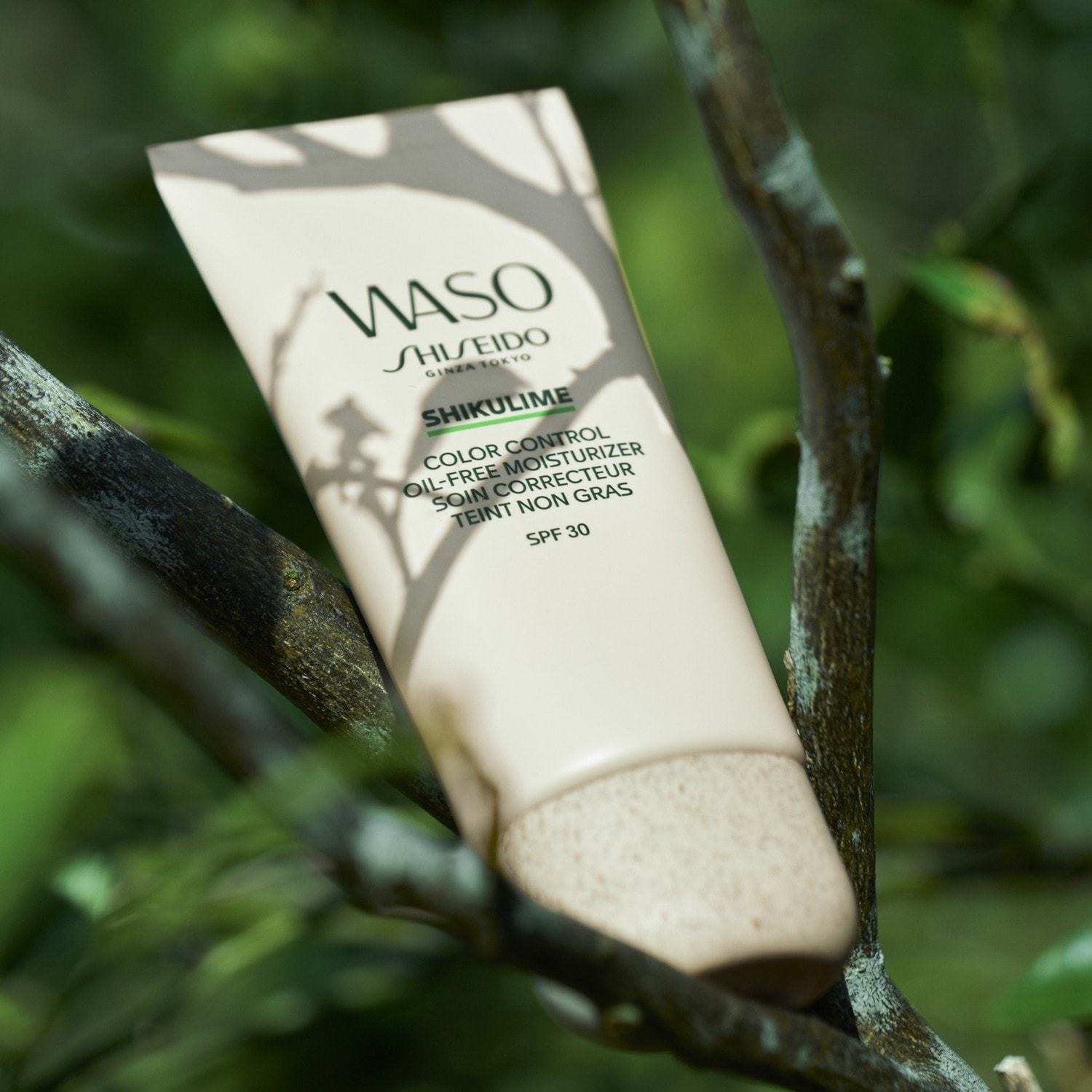 Shiseido tonirana dnevna krema Waso Shikulime hidratantna krema bez ulja za kontrolu boje SPF 30 - 50 ml