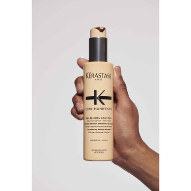 Kérastase Curl Manifesto Gelée Curl Contour Anti-Frizz -geelivoide kiharille hiuksille 150 ml